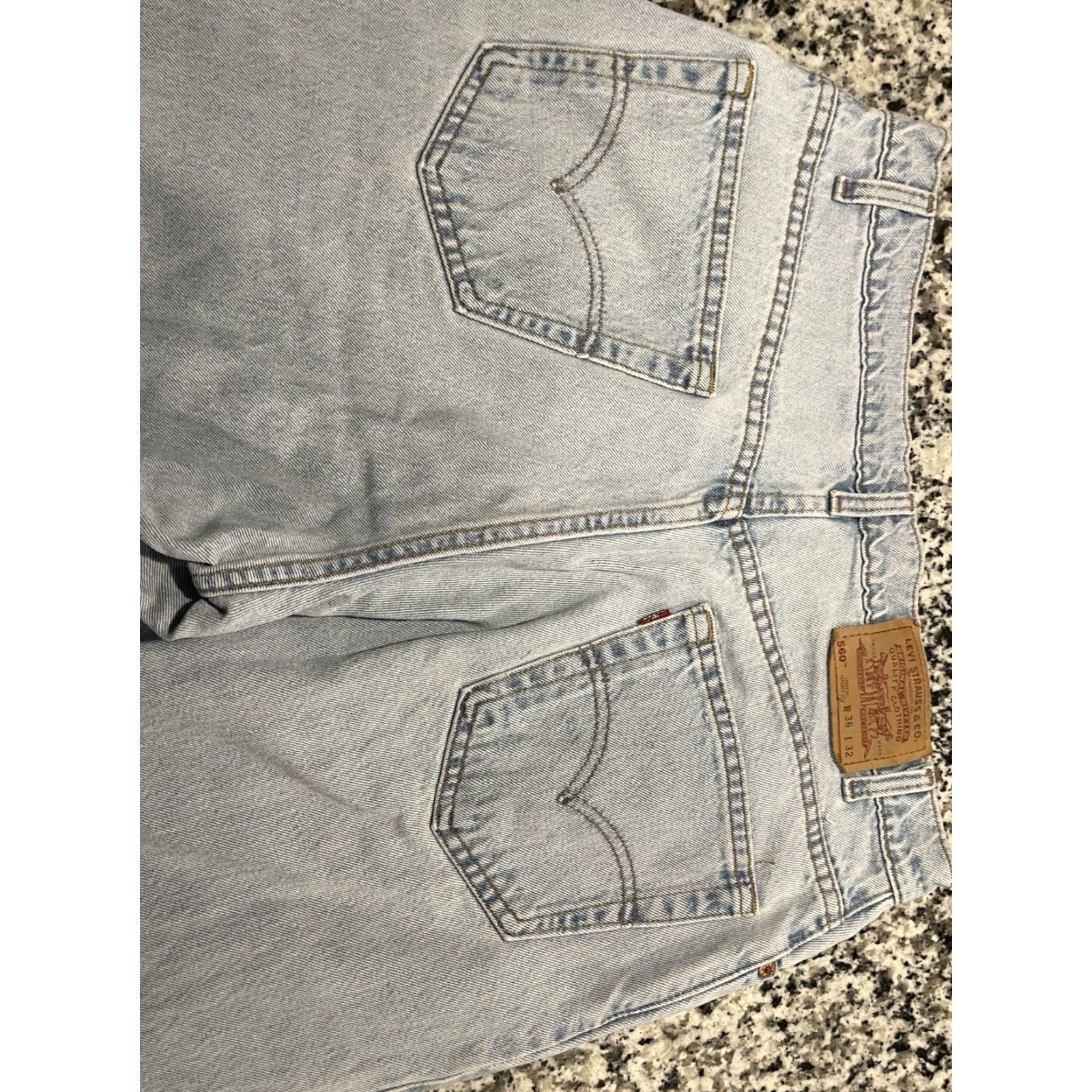 Levi's VINTAGE Levi's 560 Jeans Mens 34x31 Blue Denim 5-Pocket Tapered Relaxed Fit Retro 90s USA Size US 34 / EU 50 - 6 Thumbnail