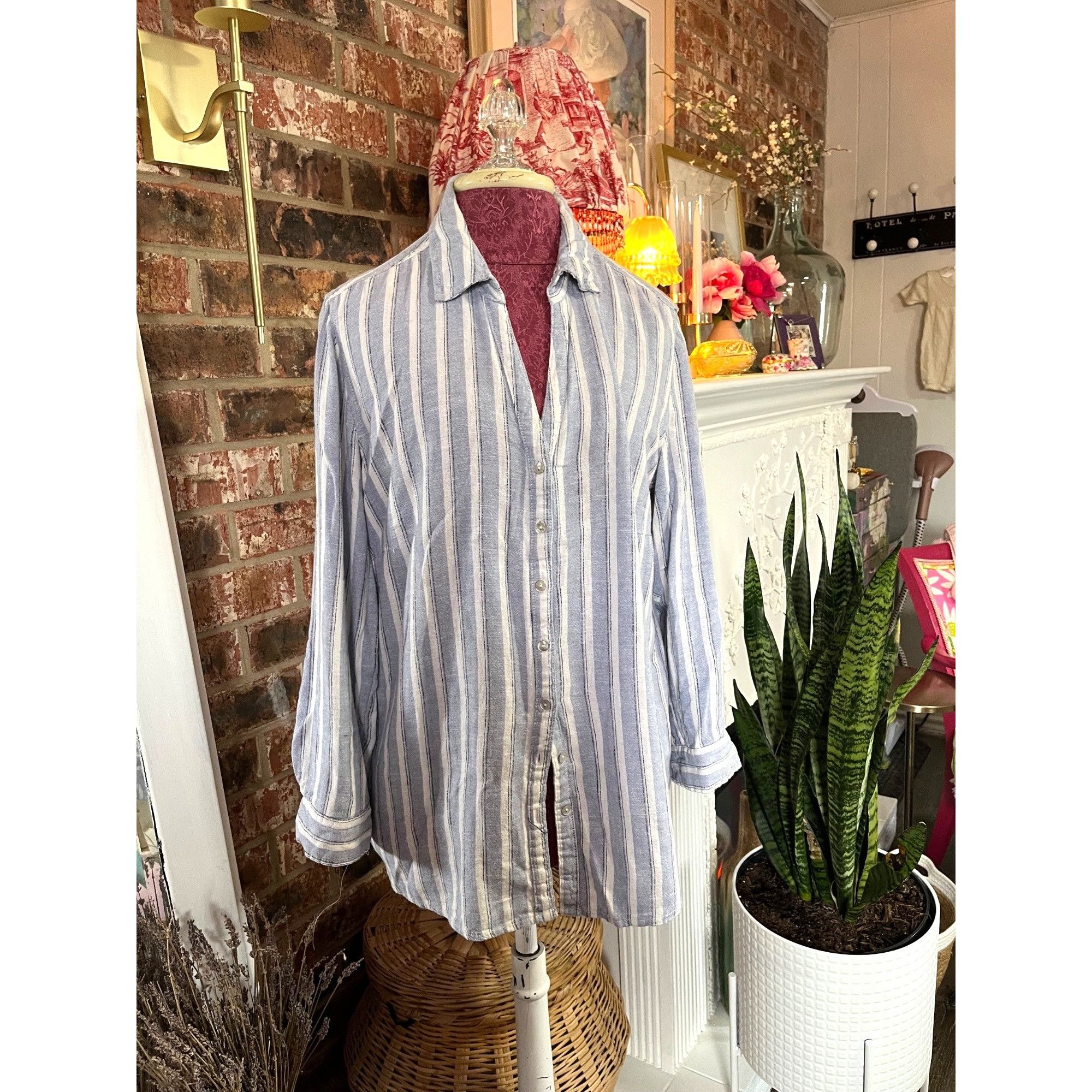 Nicole Miller Nicole Miller Womens Striped Button-Up Shirt 1X Lightweight Size XL / US 12-14 / IT 48-50 - 7 Thumbnail