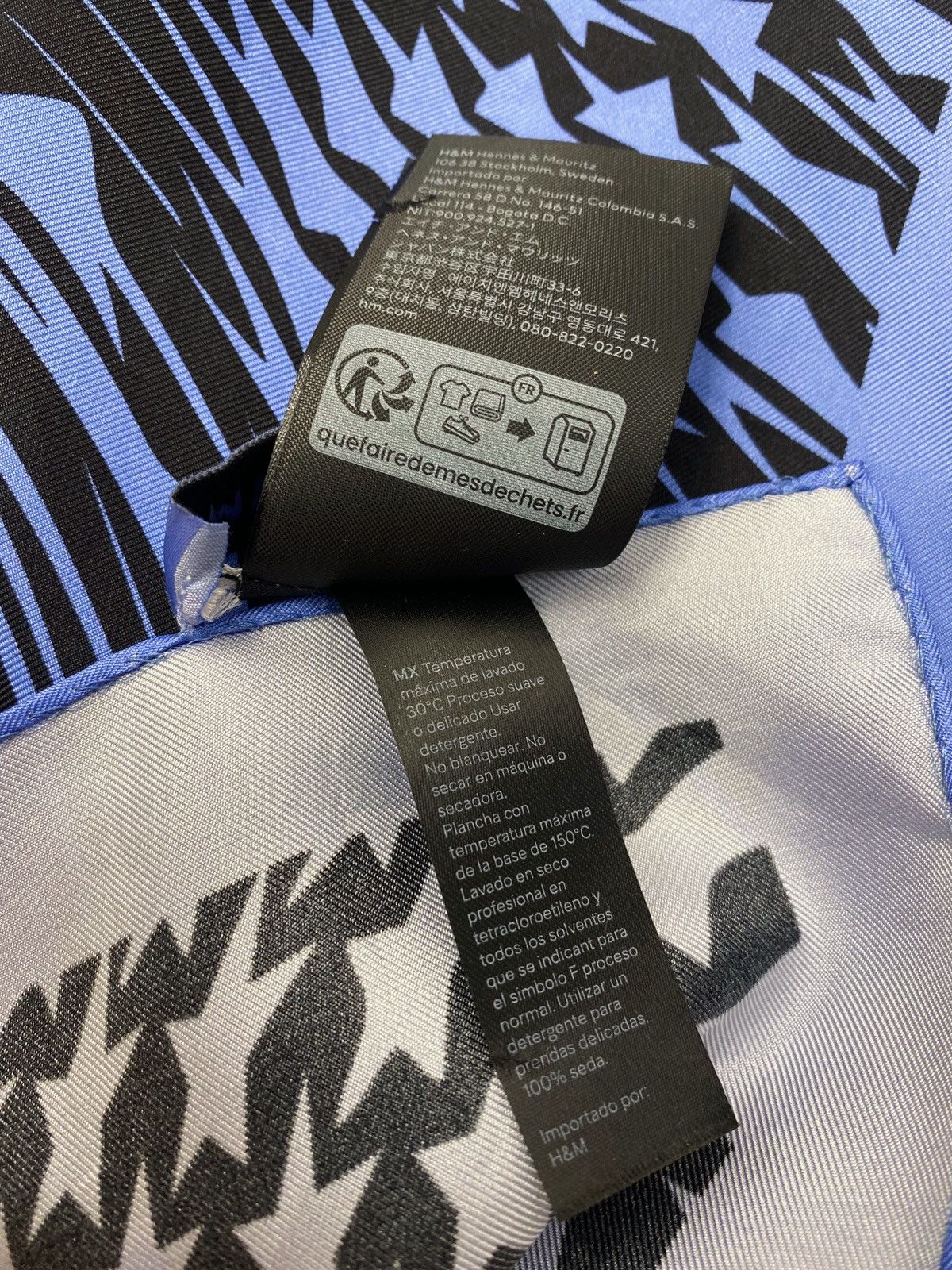 Mugler H&M x Mugler Swirling-star Silk Scarf Size ONE SIZE - 7 Thumbnail