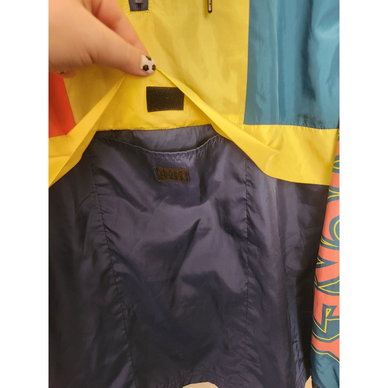 Disney Disney Mickey Multicolor Pullover Windbreaker-M Size US M / EU 48-50 / 2 - 4 Thumbnail