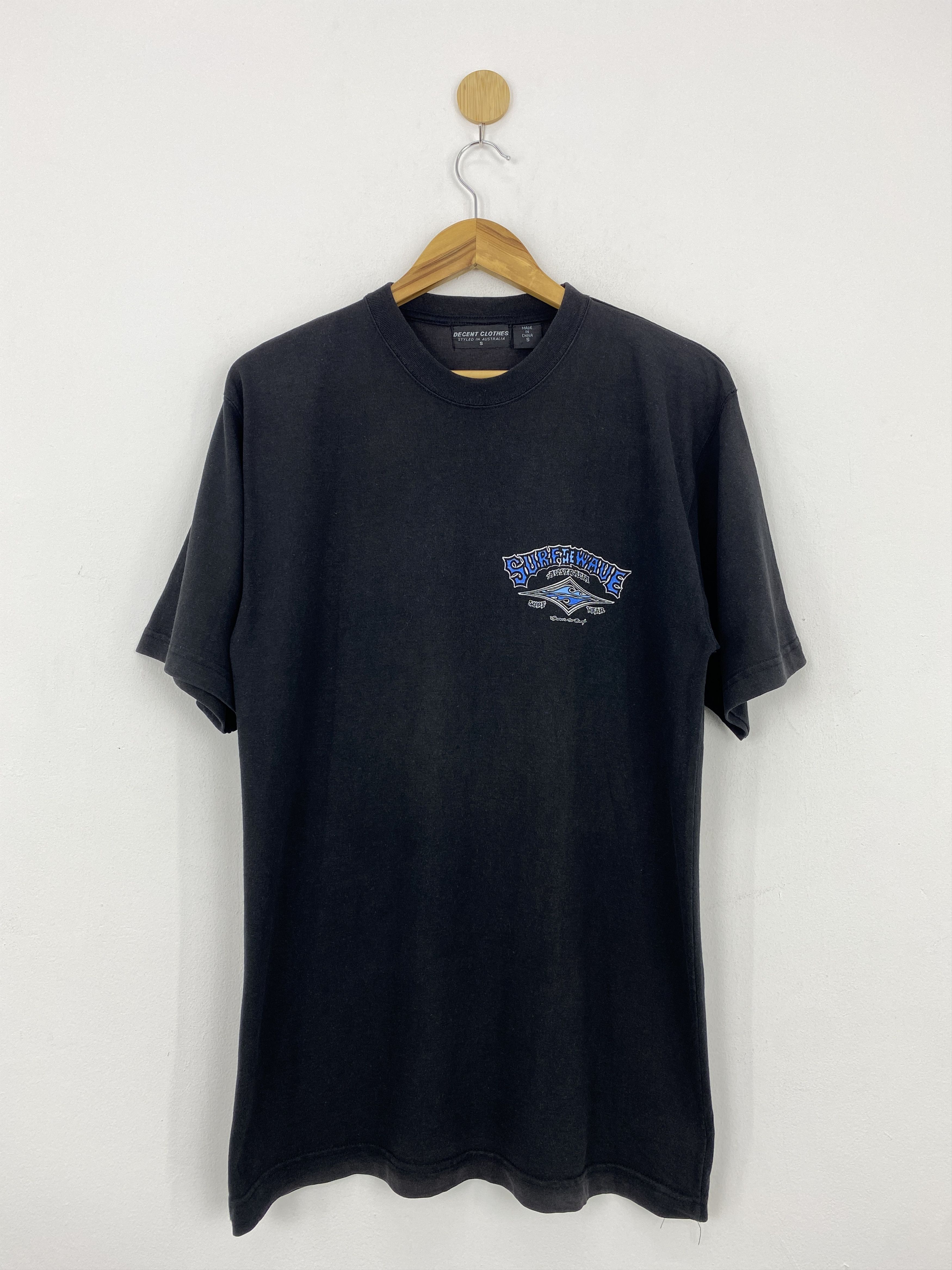 Other Vintage Decent Clothes Surfing Short Sleeve Tshirt TA0525 Size US S / EU 44-46 / 1 - 3 Thumbnail