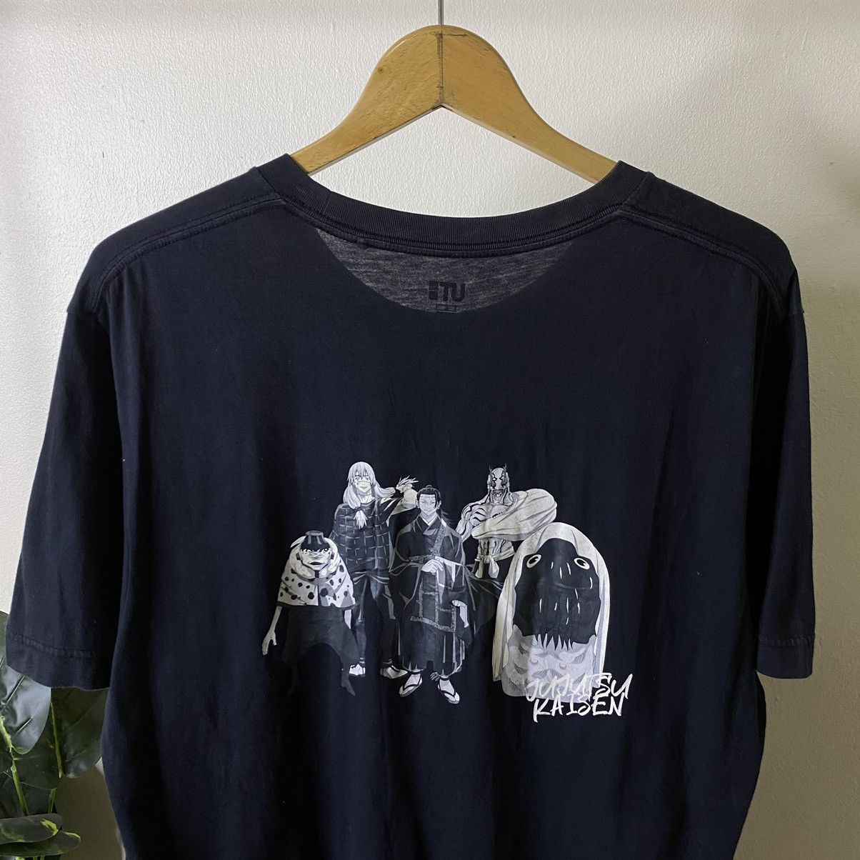 Anime Jujutsu Kaisen Japanese Manga Series x UT Collaboration Tee Size US L / EU 52-54 / 3 - 7 Thumbnail