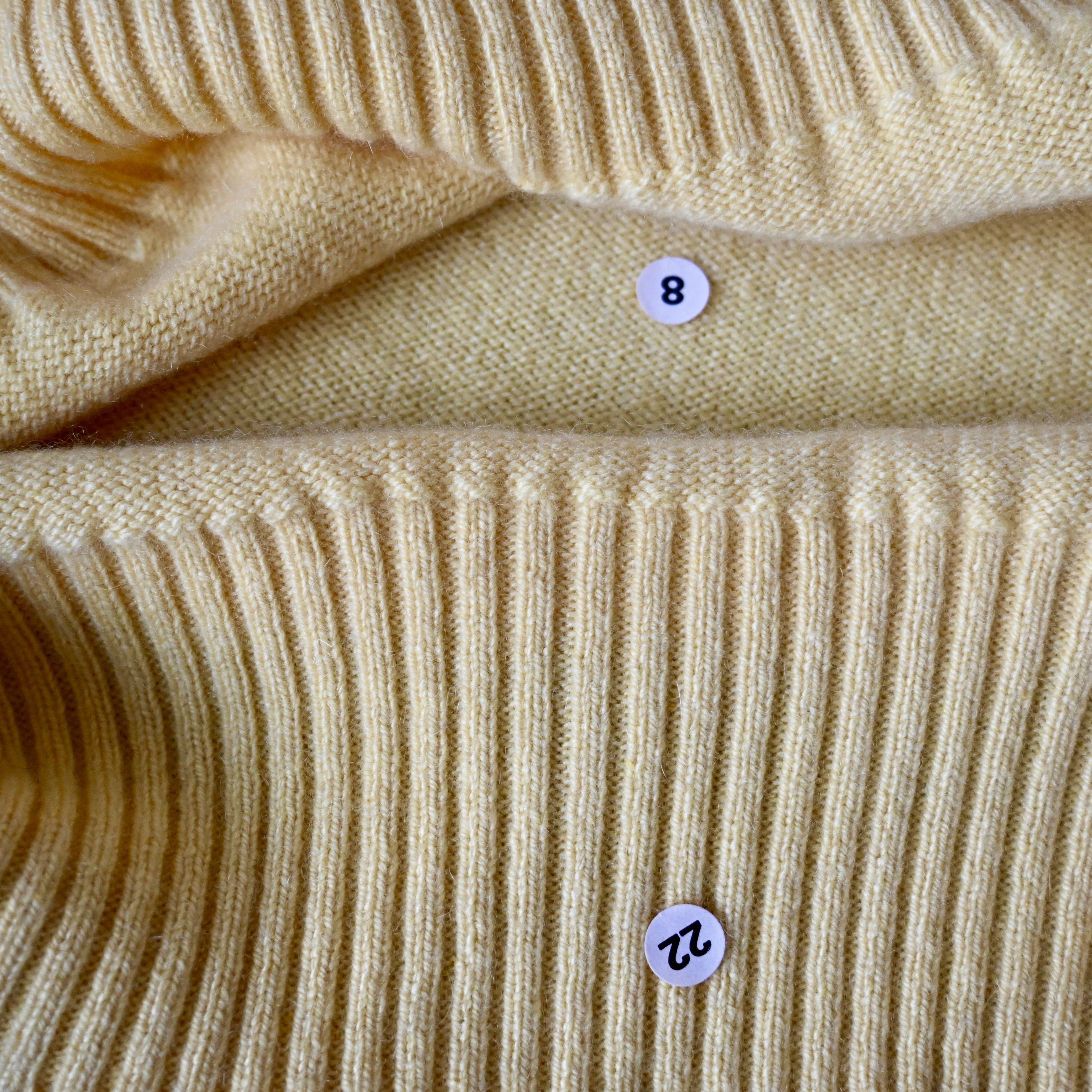 Barneys New York VTG 1990s Kilgour for BARNEYS NY Scottish cashmere sweater Size US L / EU 52-54 / 3 - 12 Thumbnail