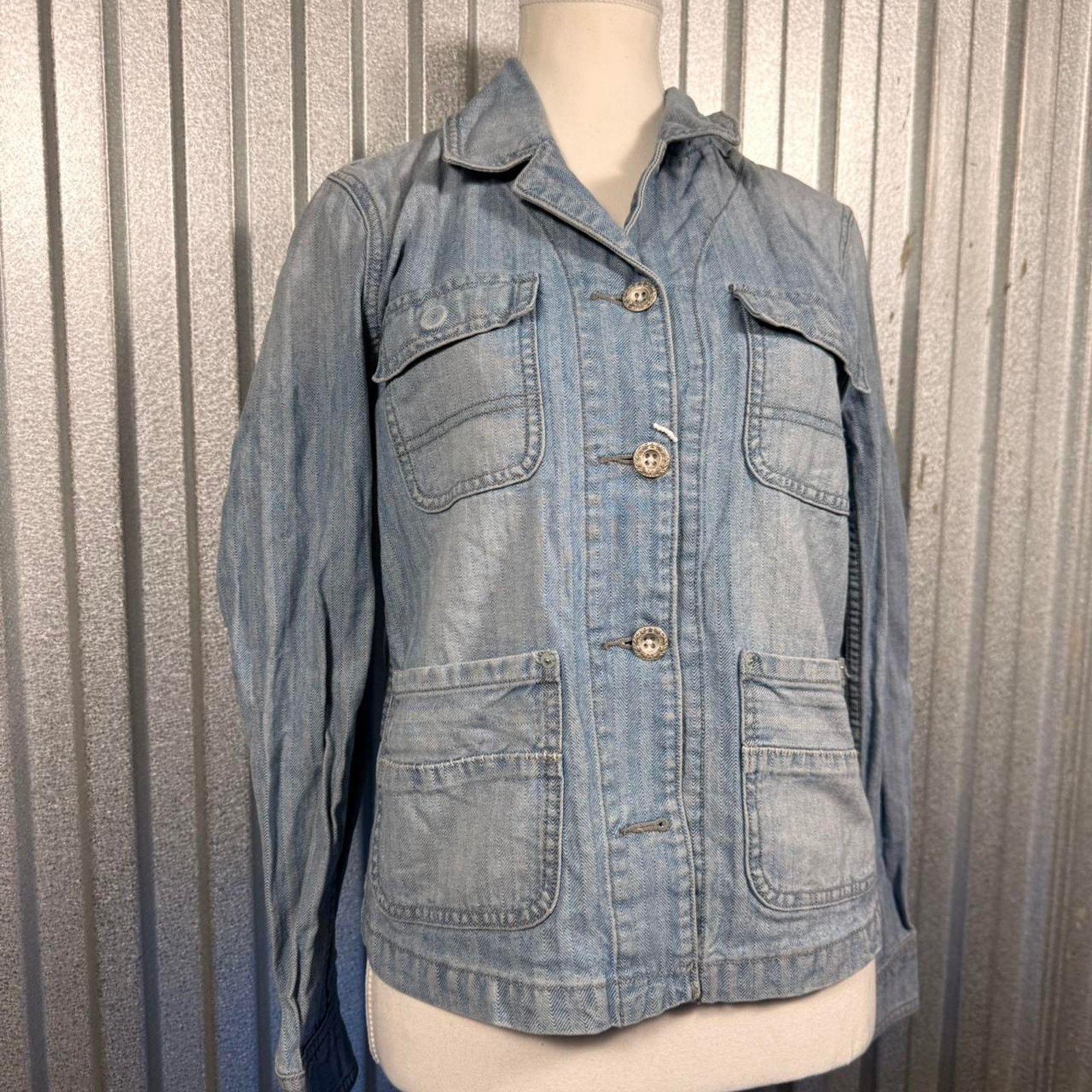 Vintage light blue levis denim jacket