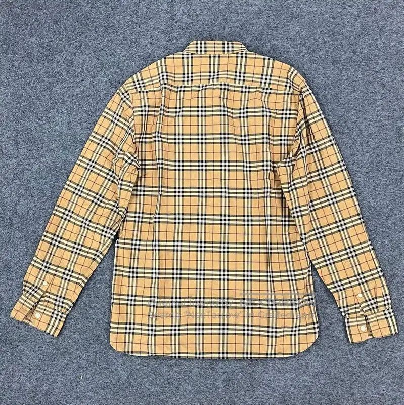 Burberry Burberry M Size Khaki Cotton Shirt. Size M / US 6-8 / IT 42-44 - 2 Thumbnail