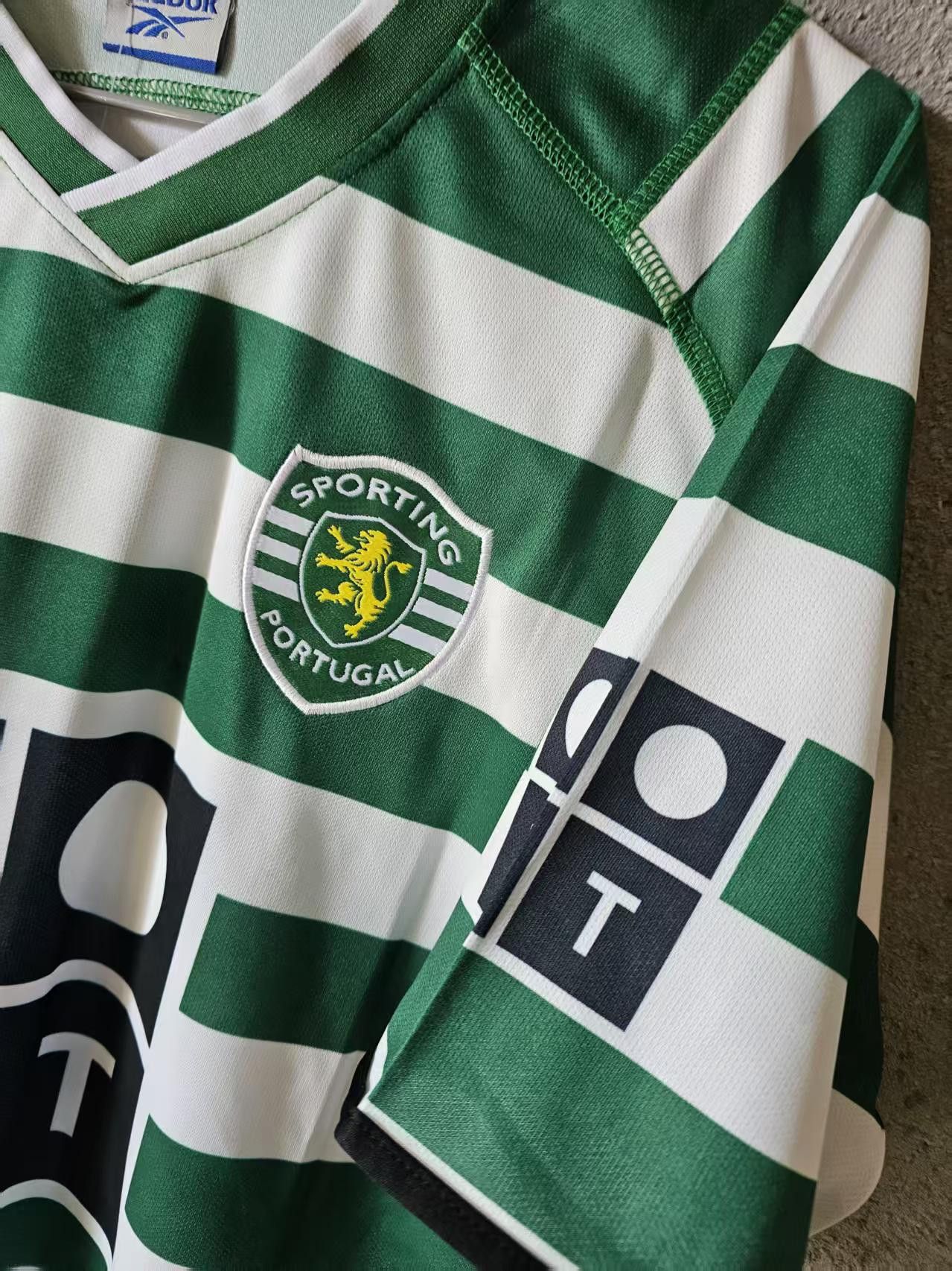Other 2003 2004 Sporting CP #28 C Ronaldo Jersey Size US L / EU 52-54 / 3 - 4 Thumbnail