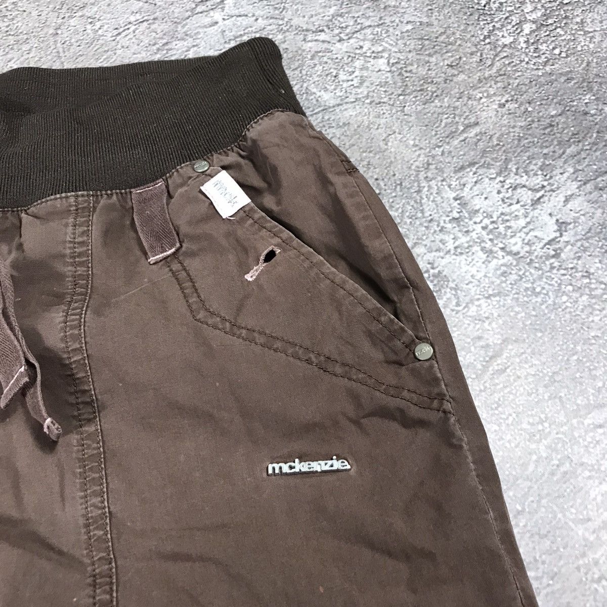 Vintage Vintage 90s Baggy Cargo Pants Brown Parachute Flared Rave 28 Size 28" / US 6 / IT 42 - 6 Thumbnail