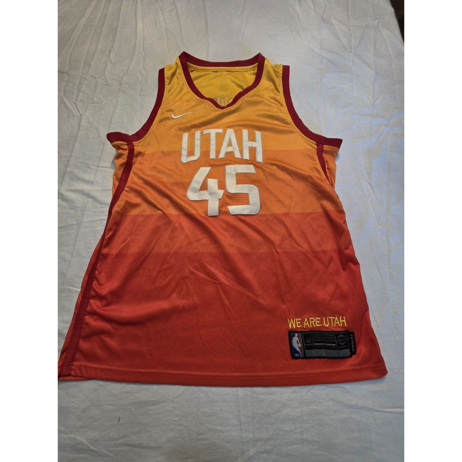 Nike Utah Jazz Nike #45 Mitchell Size 48 Swingman Jersey Size US XL / EU 56 / 4 - 1 Thumbnail