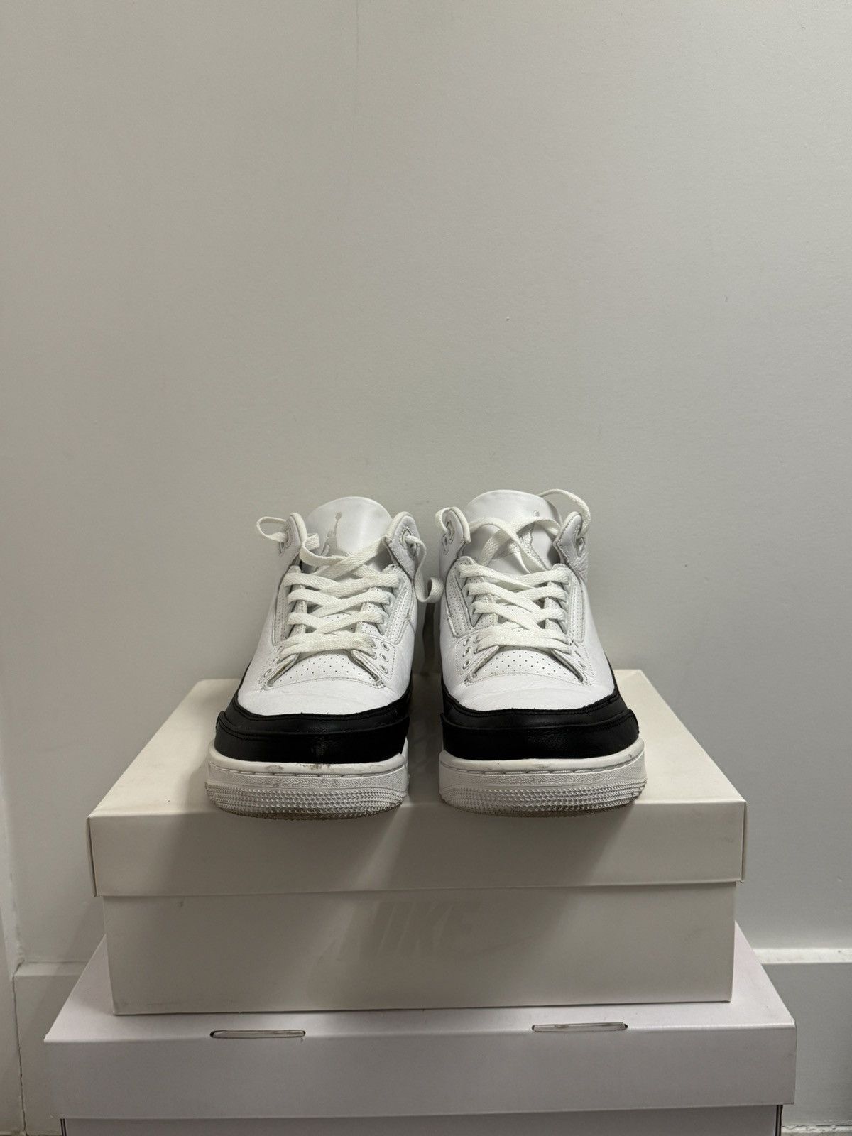 Fragment Design × Nike Air Jordan 3 Retro SP Size US 11 / EU 44 - 4 Thumbnail