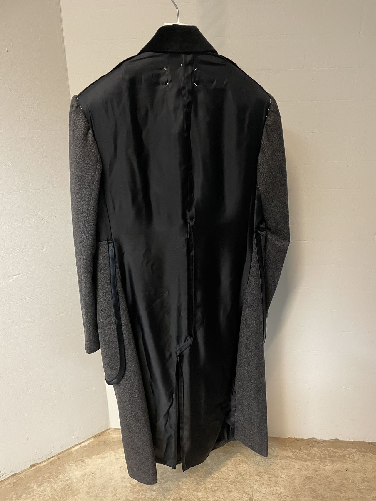 Maison Margiela Maison Margiela Panelled Mid-Length Coat Size US S / EU 44-46 / 1 - 4 Thumbnail