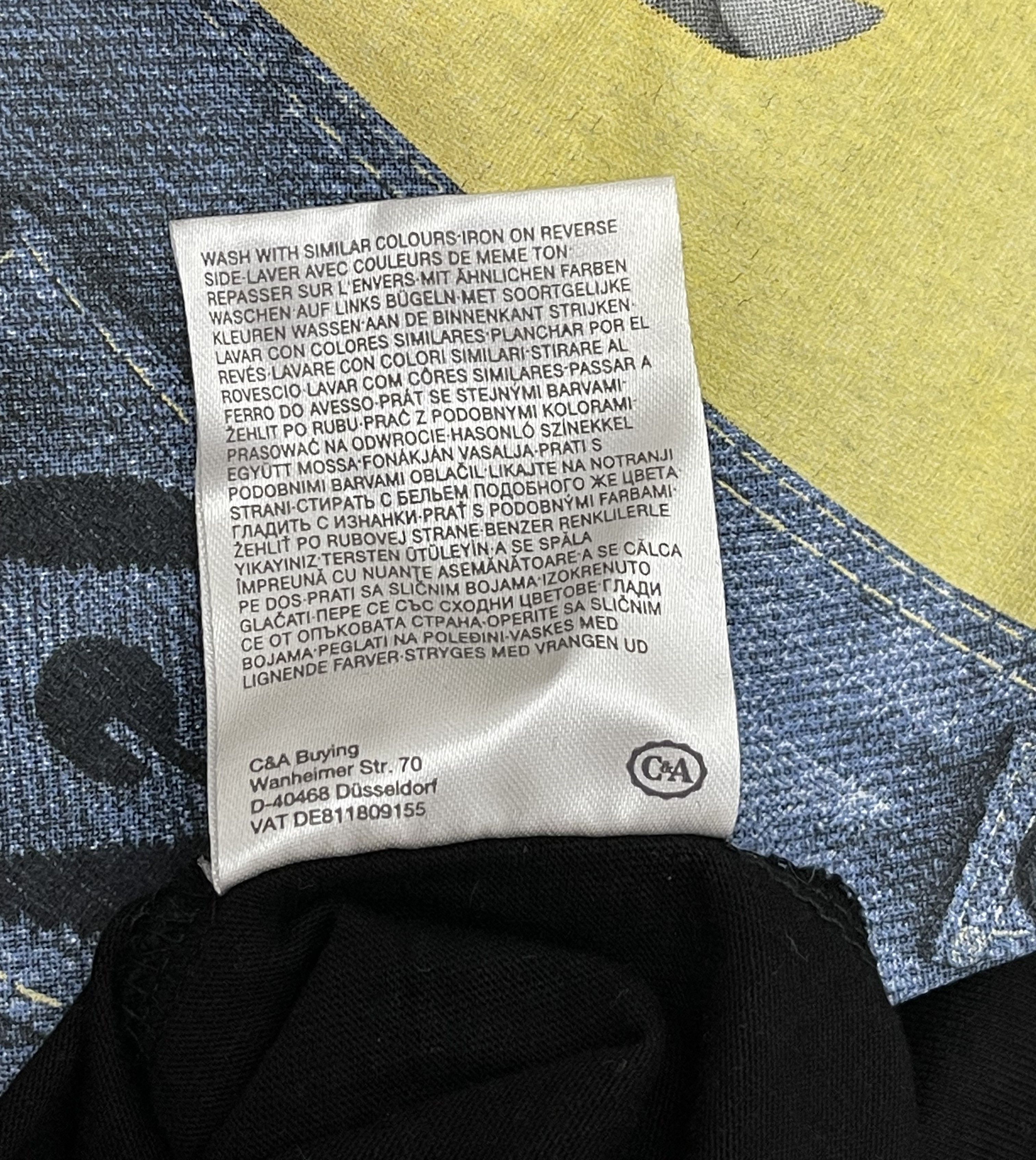 Other MINION Cool T-shirt Size US XL / EU 56 / 4 - 6 Thumbnail