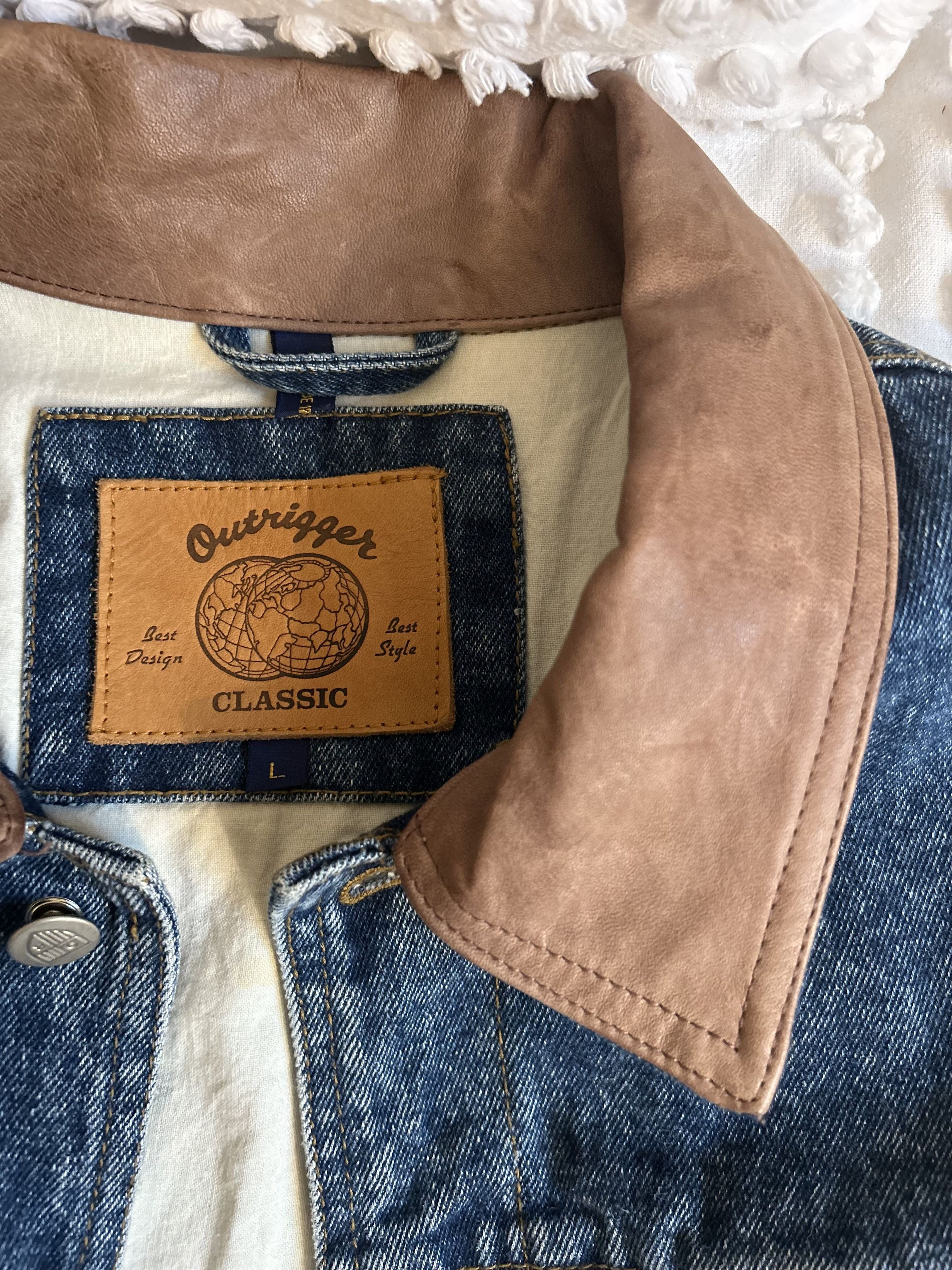 Levi's Vintage Clothing VTG denim jacket with leather collar Size US L / EU 52-54 / 3 - 3 Thumbnail