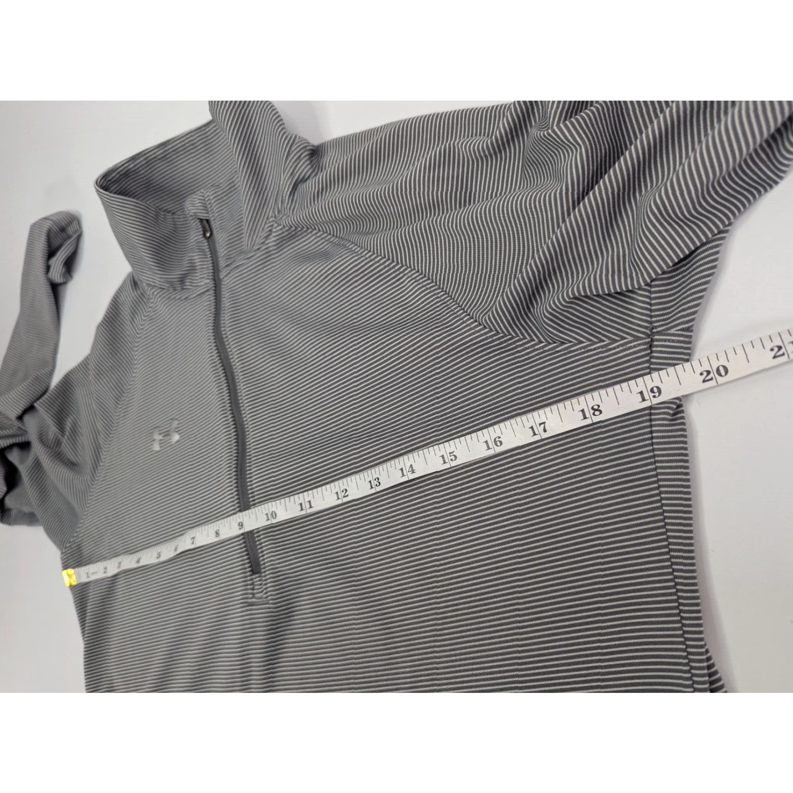 Under Armour Under Armour Womens Pullover 1/4 Zip HeatGear Long Sleeve Striped Mock Neck Medium Gray Size M / US 6-8 / IT 42-44 - 5 Thumbnail