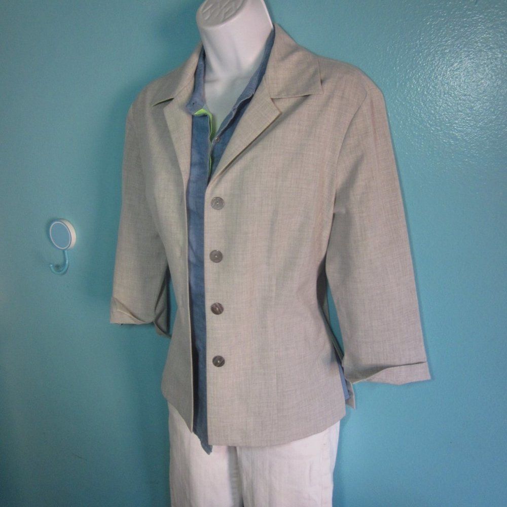Trina Turk Trina Turk Light Weight Cropped Gray Jacket Size M Button Fr Size M / US 6-8 / IT 42-44 - 3 Thumbnail