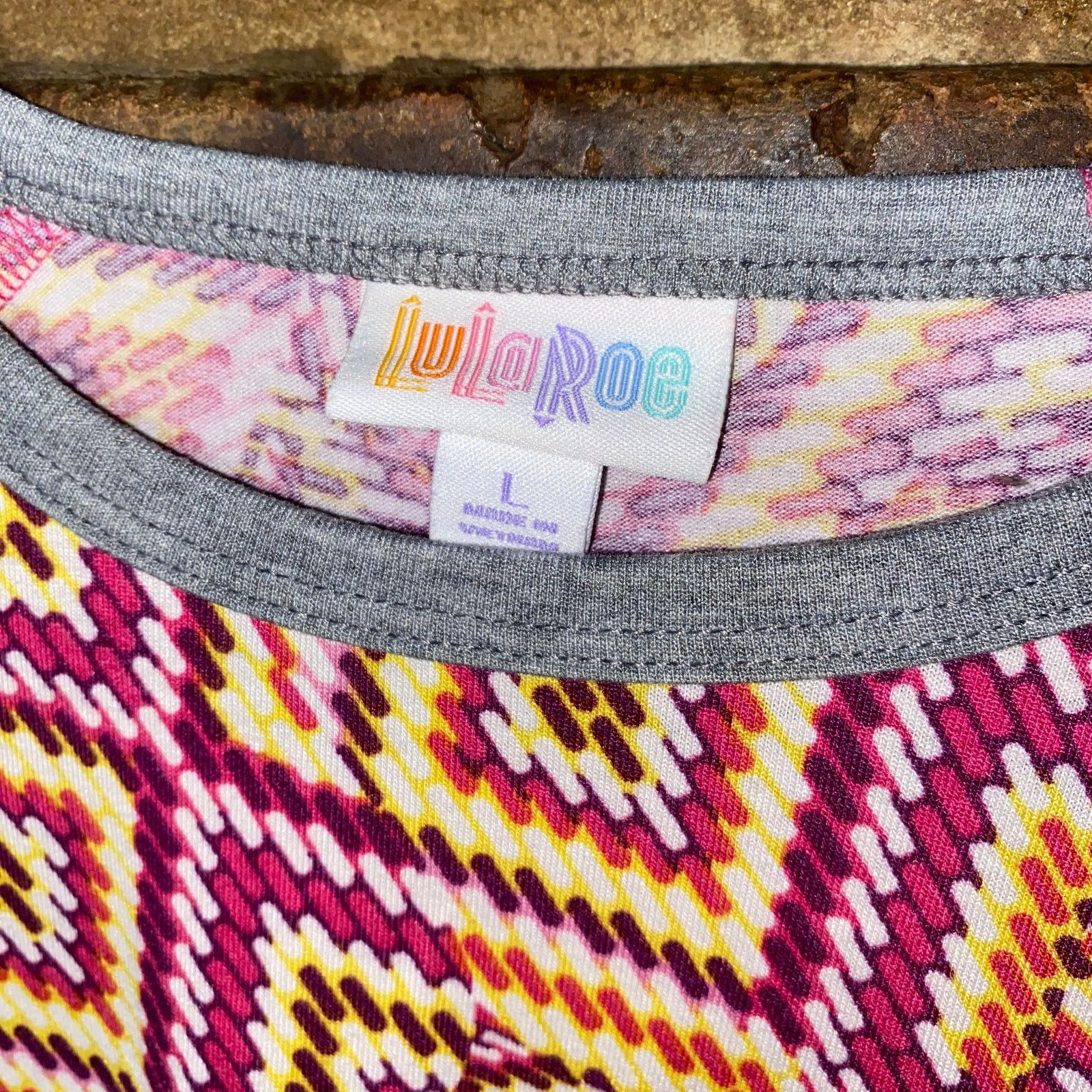 Other LuLaRoe Multicolored Geometric Long Sleeve Top Size Large Size L / US 10 / IT 46 - 3 Thumbnail