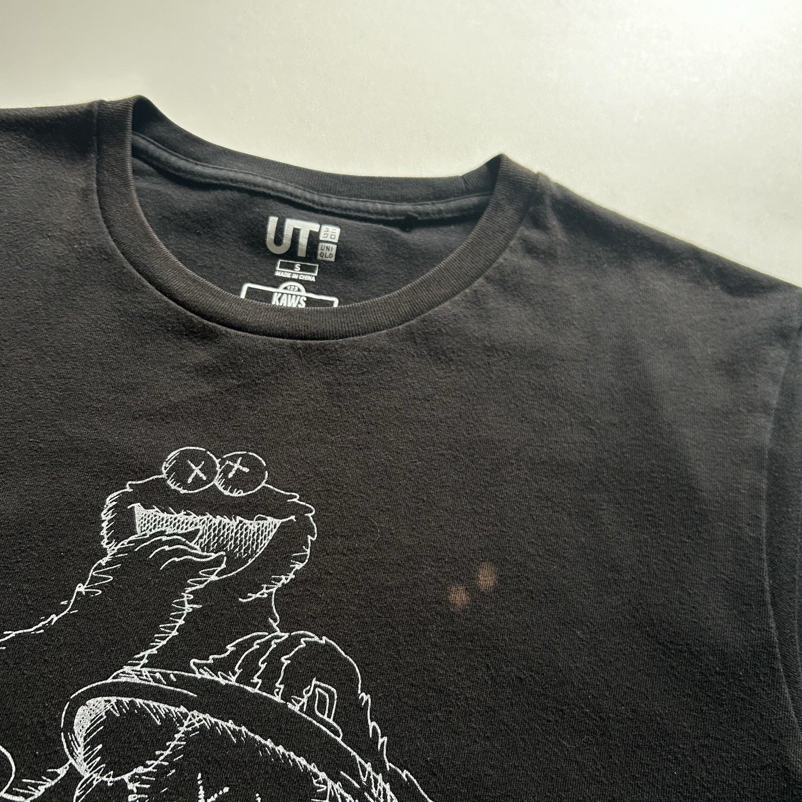 Kaws × Uniqlo Kaws x Uniqlo x Sesame Street T-Shirt Black Small Faded Rare Size US S / EU 44-46 / 1 - 3 Thumbnail