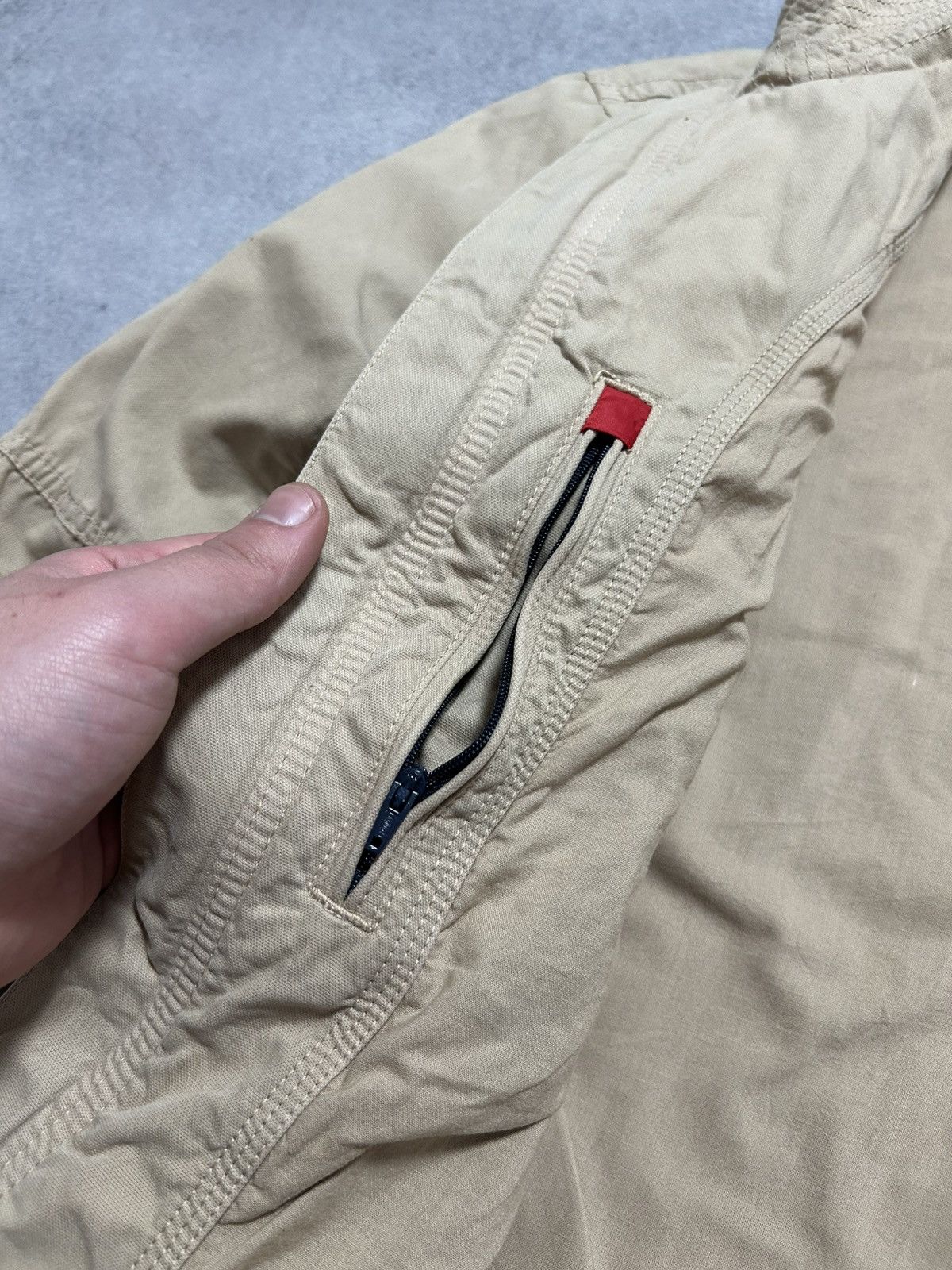 Tommy Hilfiger Tommy Hilfiger Mens beige multi-pocket bomber jakcet Size US XL / EU 56 / 4 - 5 Thumbnail