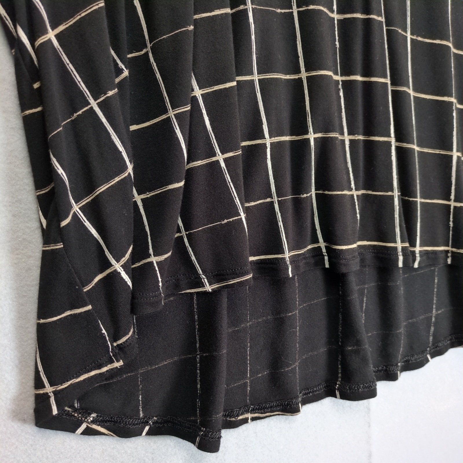 Other Evri Modern Tee Black Grid Top Women's Plus Size 2X Size XXL / US 16-18 / IT 52-54 - 6 Thumbnail