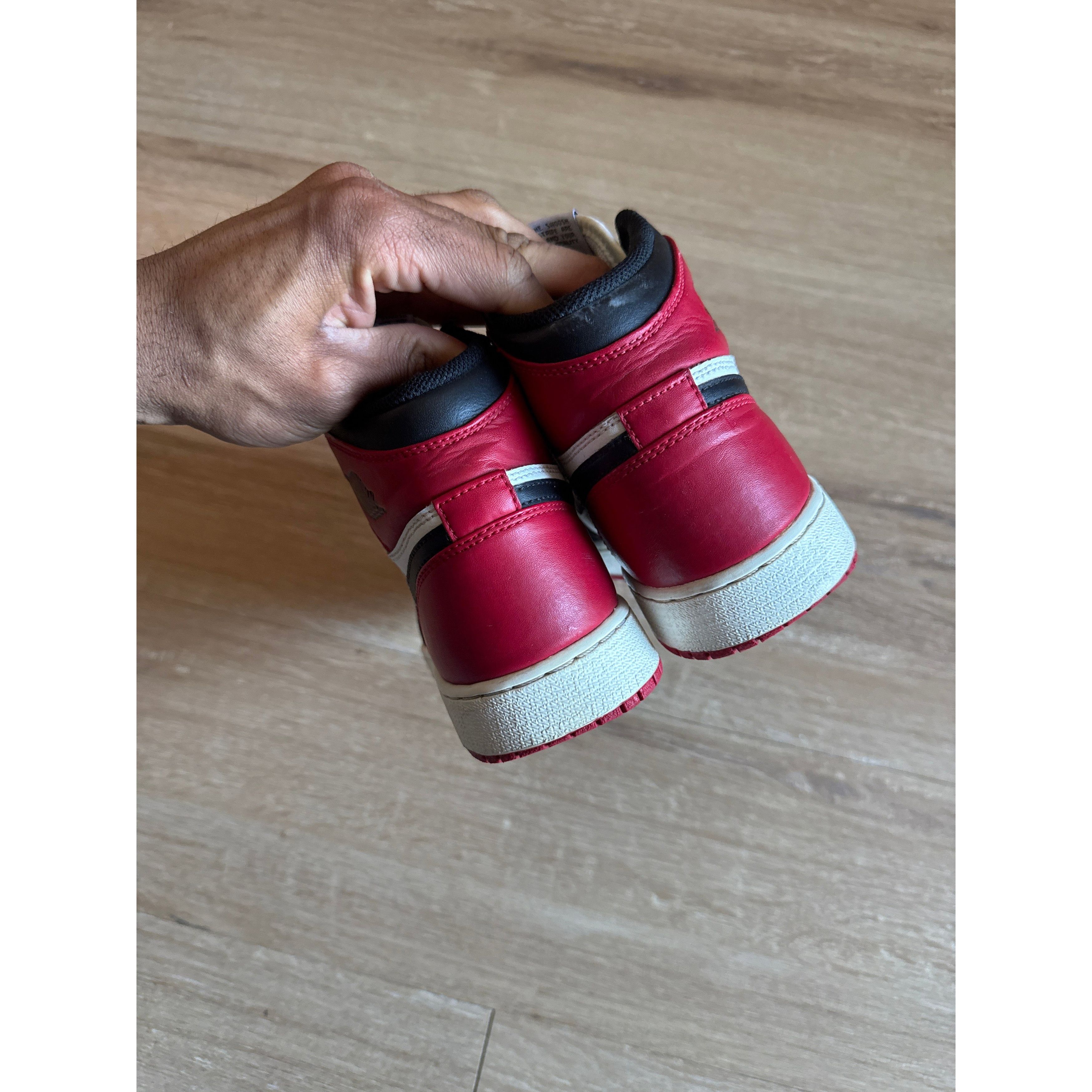 Jordan Brand Jordan Retro 1 Black Toe 2013 Size US 5.5 / EU 38 - 6 Thumbnail