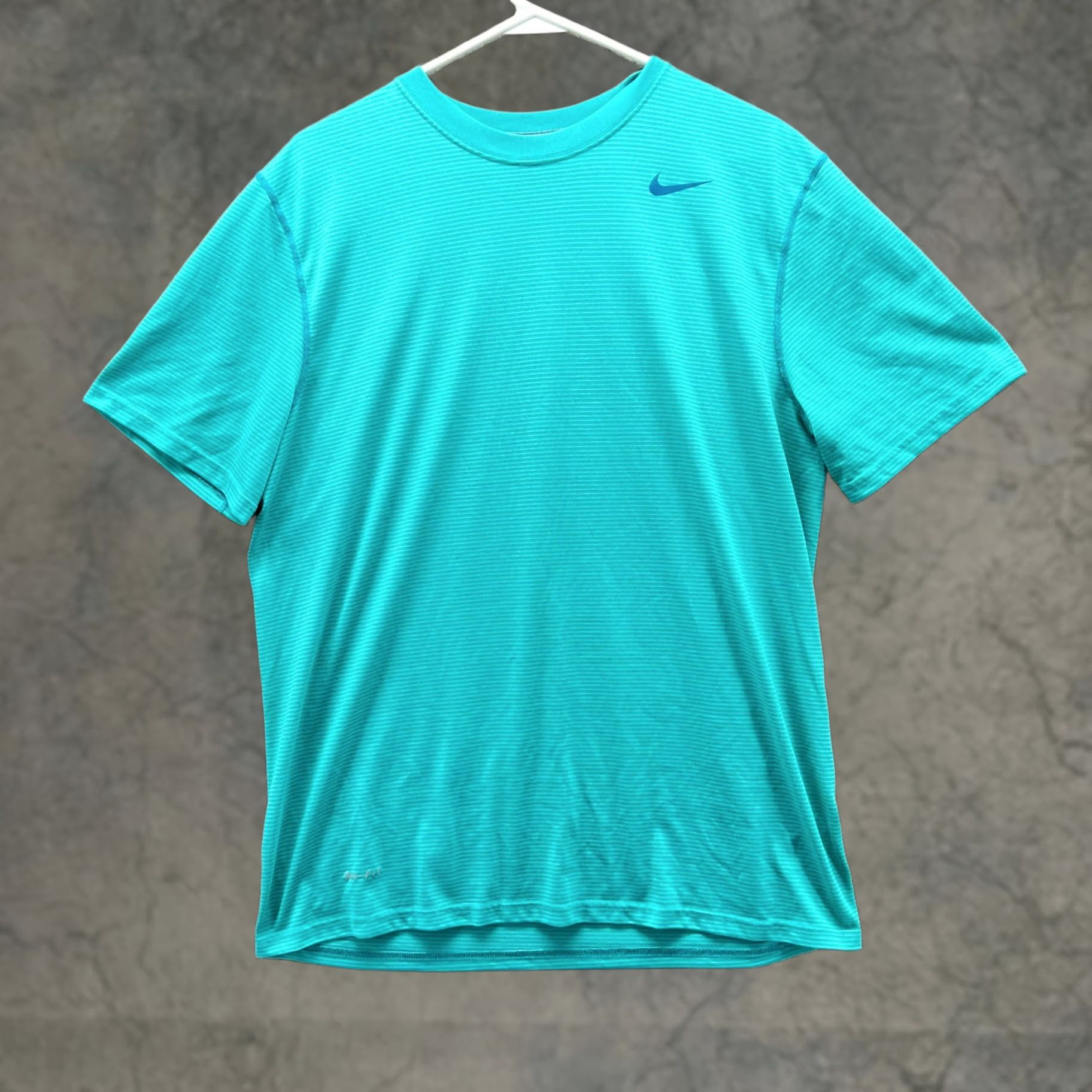 Nike Nike Shirt Men Large Aqua Blue Nike Dri-Fit T-Shirt Sportswear Polyester Short Sleeve Crew Neck Flat Logo Size US L / EU 52-54 / 3 - 1 Thumbnail