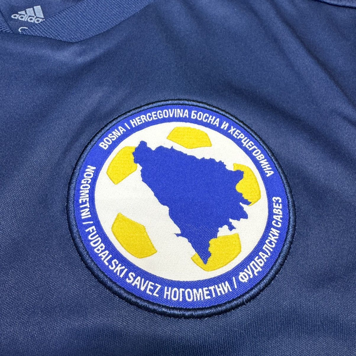 Adidas Bosnia And Herzegovina 17/18 home shirt #11 Dzeko Size US S / EU 44-46 / 1 - 5 Thumbnail