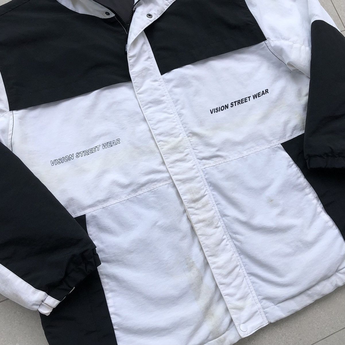 Vision Streetwear Vision Street Wear White Black Light Puffer Hoodie Jacket Size US XXL / EU 58 / 5 - 10 Thumbnail