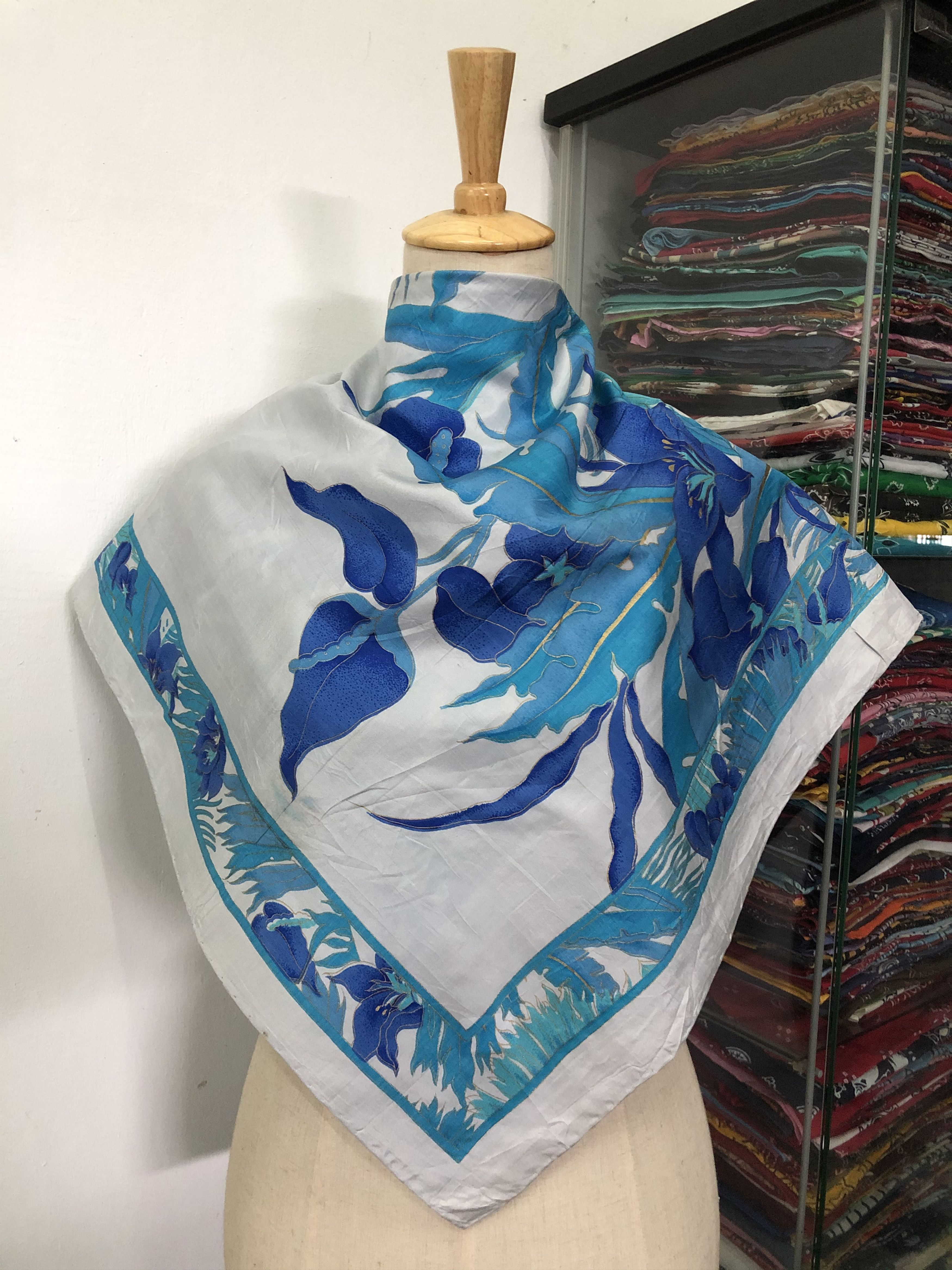 Vintage Vintage Silk Scarf Size ONE SIZE - 1 Thumbnail