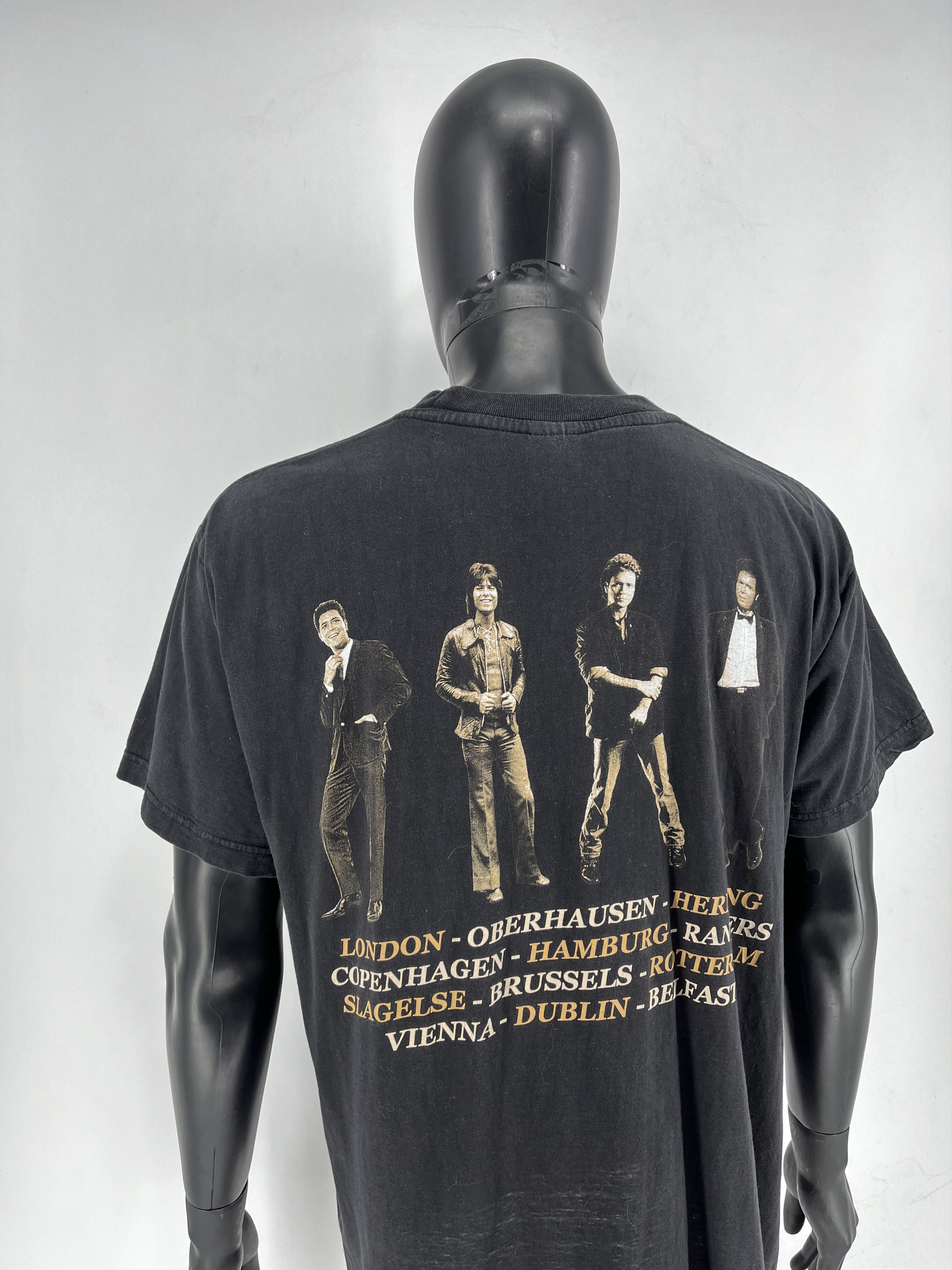 Band Tees × Vintage Vintage Cliff Richard T Shirt Australia NZ Anniversary 1998 Size US L / EU 52-54 / 3 - 11 Thumbnail