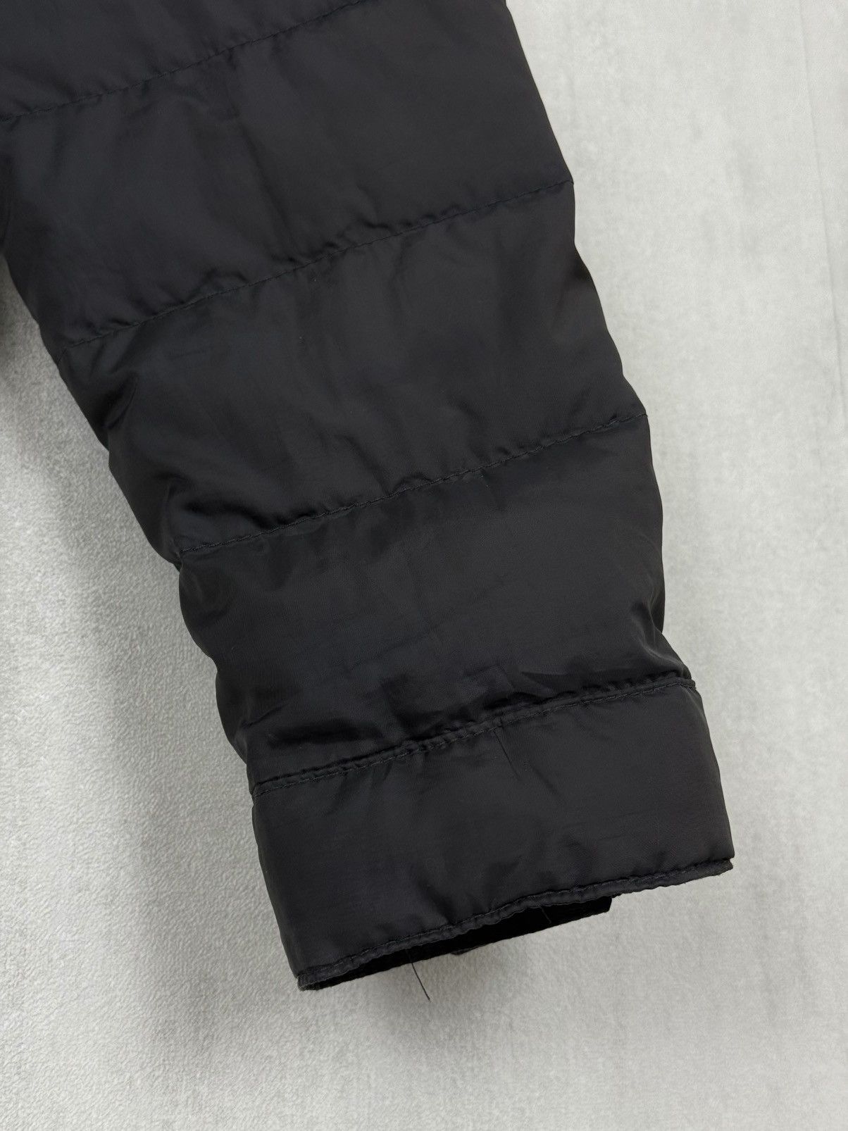 Moncler Moncler Kids Grey Down Puffer Jacket Size 11/146 Size XXS / US 00 / IT 34 - 8 Thumbnail