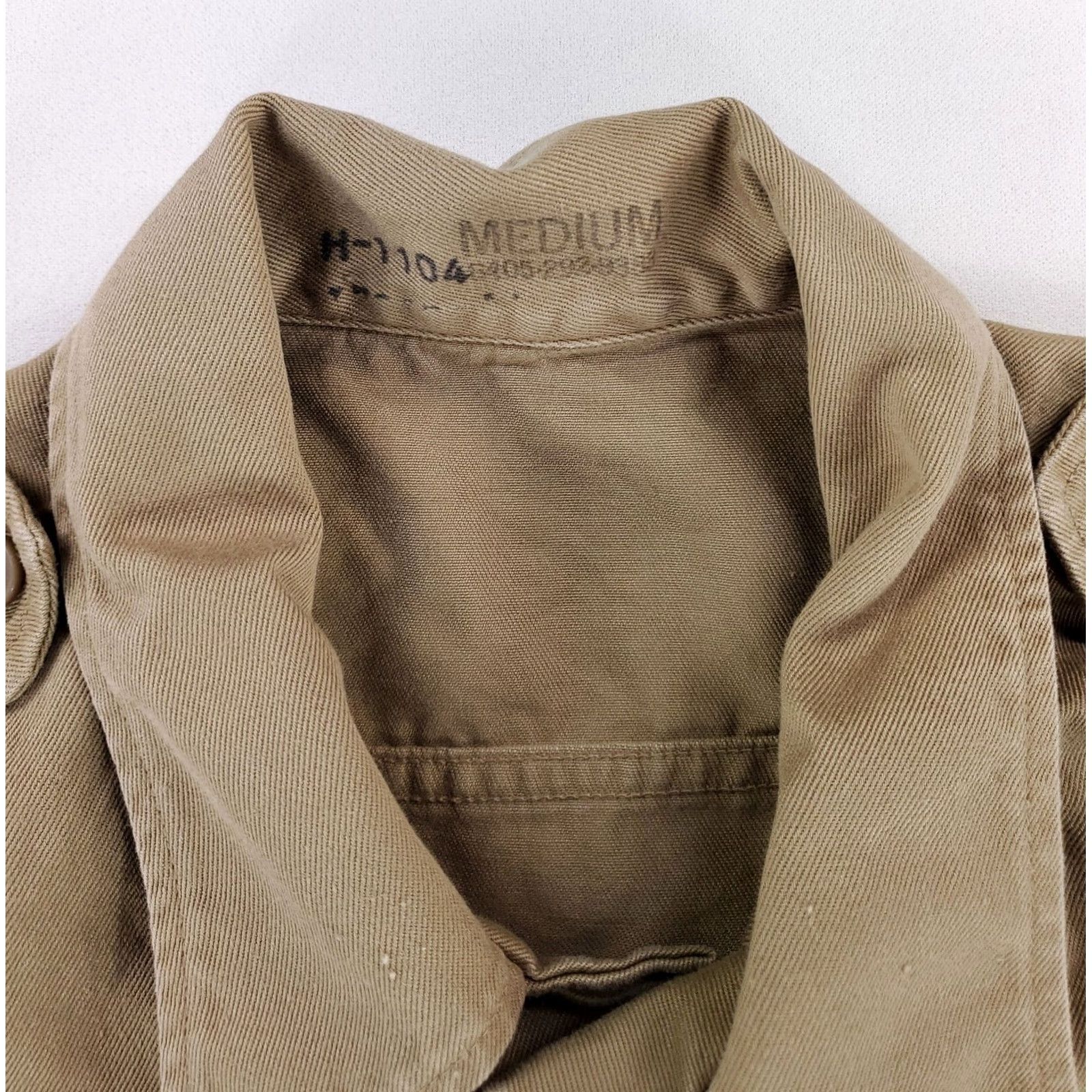 Vintage US Army VTG Khaki 1/4 Sleeve Button-Up Shirt Utility Short Sleeve Mens M Beige Military Shirt Mens M Size US M / EU 48-50 / 2 - 2 Thumbnail