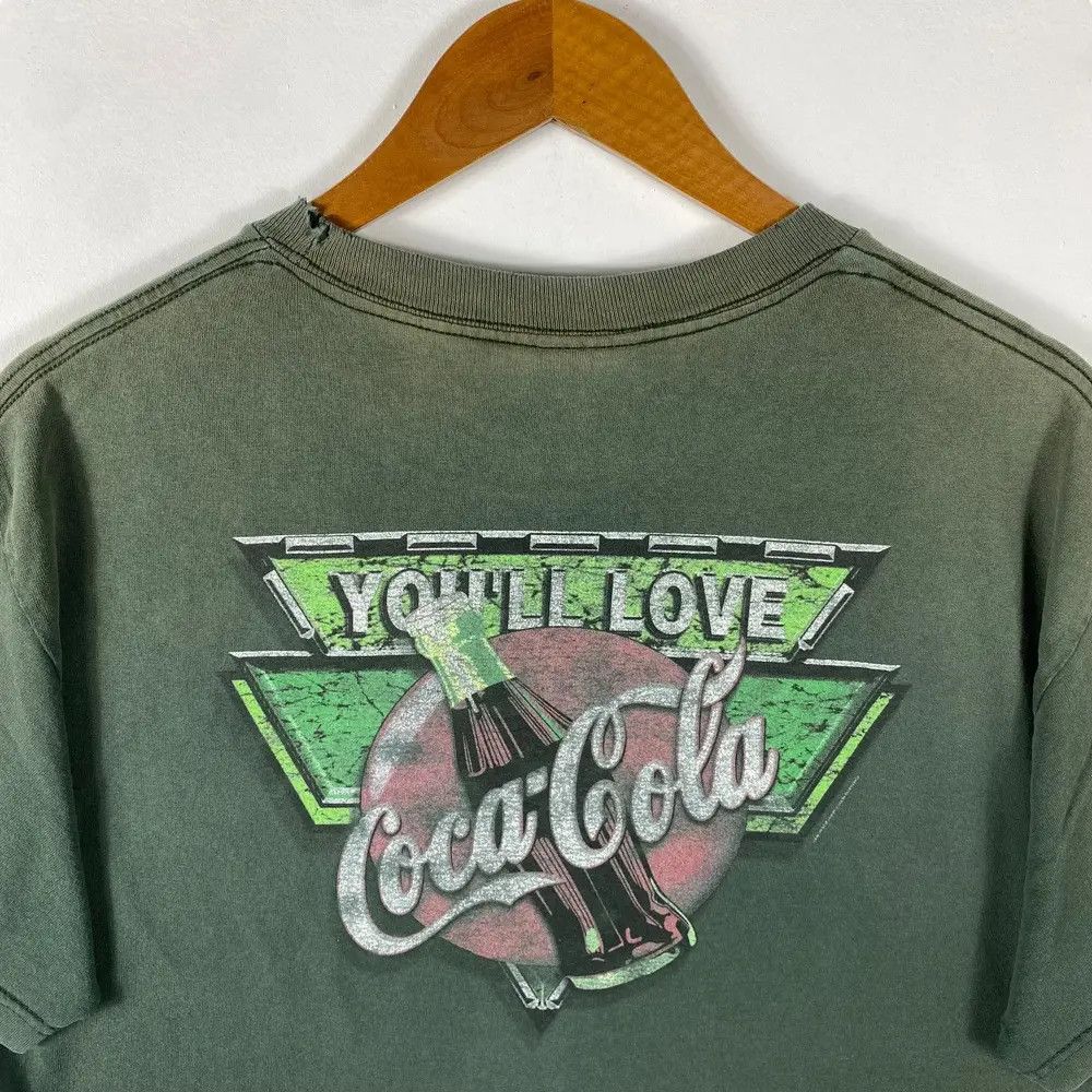 Coca Cola Vintage 90's COCA-COLA Distressed Faded Graphic Tee Shirt Size US L / EU 52-54 / 3 - 2 Thumbnail