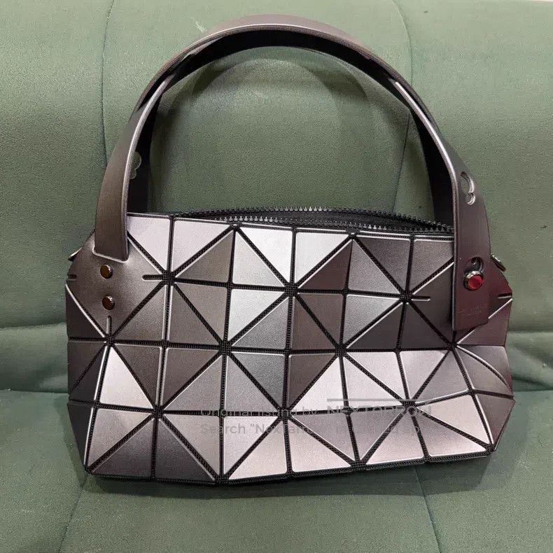 Issey Miyake Issey Miyake Boston Bag Matte Gray Silver Size ONE SIZE - 1 Thumbnail