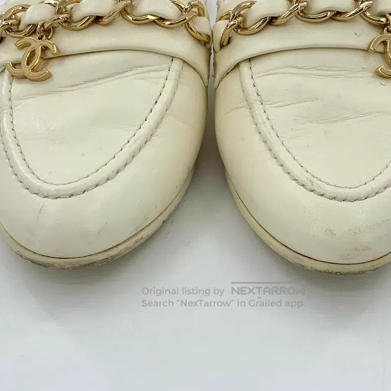Chanel Chanel Beige logo chain wrap head mule half drag Size US 5.5 / IT 35.5 - 8 Thumbnail