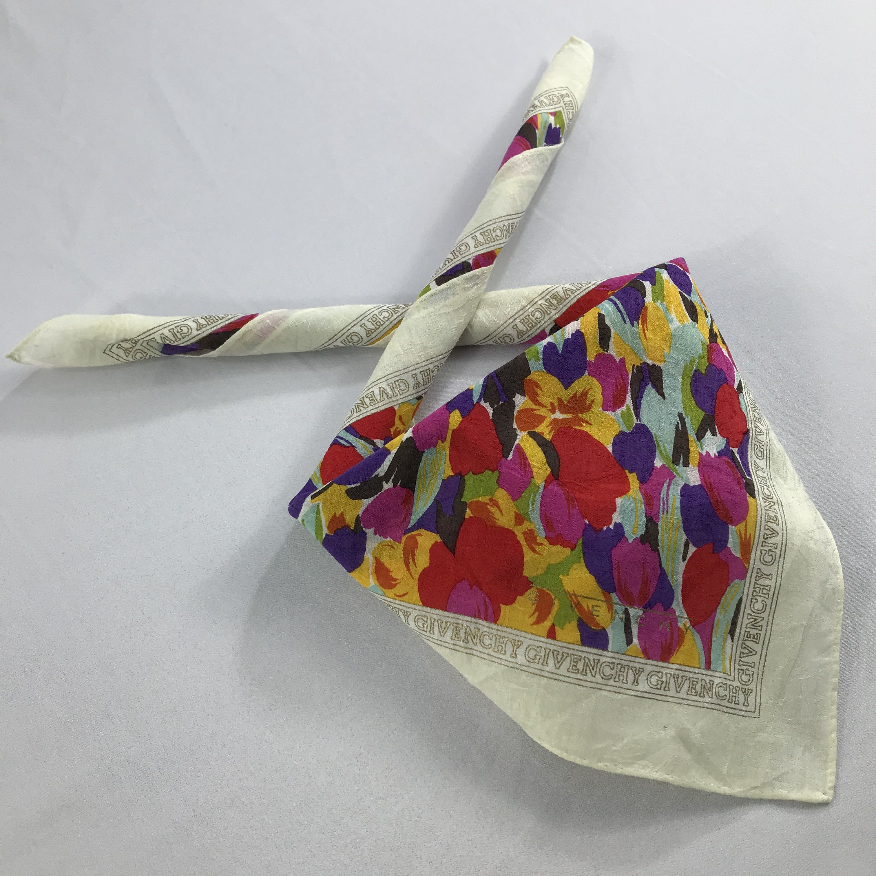 Vintage Vintage Givenchy Bandana / Handkerchief / Neckerchief -S2602 Size ONE SIZE - 4 Thumbnail