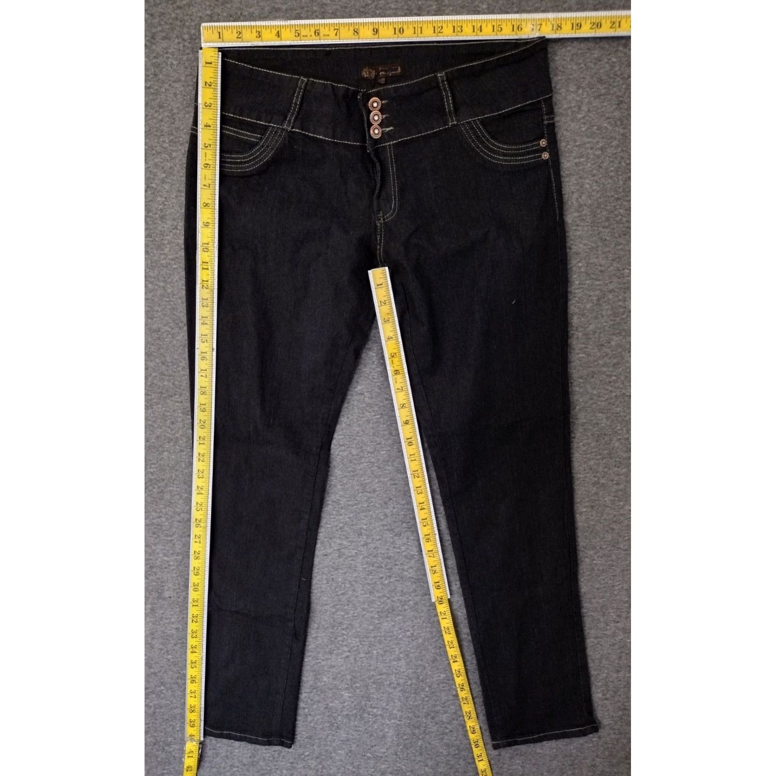 Vintage Unbranded Jeans Skinny 3 Button Closure Dark Wash Women's 21/22 Black Denim Cotton Blend Slim 90s Pattern 5-Pocket Inseam 30" Size 42" / US 20 - 4 Thumbnail