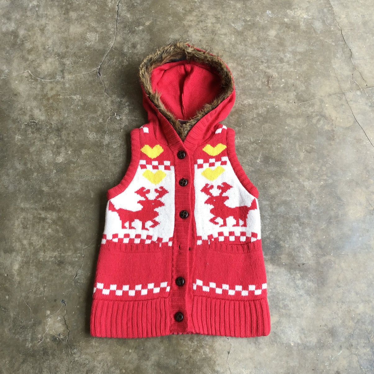 Japanese Brand 2000s Coelu Knit Deer Motif Fur Vest Red Ifsix Lgb Style Size US S / EU 44-46 / 1 - 3 Thumbnail