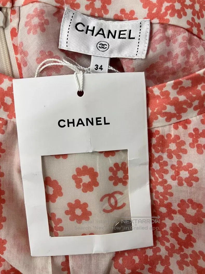 Chanel Chanel Pink daisy-printed skirt Size 42" / US 20 - 4 Thumbnail