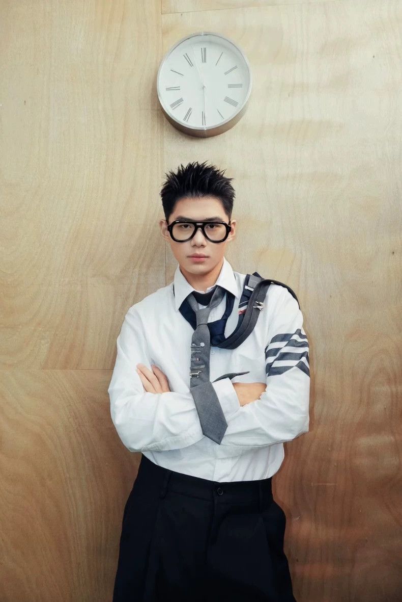 Thom Browne THOM BROWNE Four Bar Shirt Dark Grey Four Bar 2502-Nextarro Size US S / EU 44-46 / 1 - 9 Thumbnail