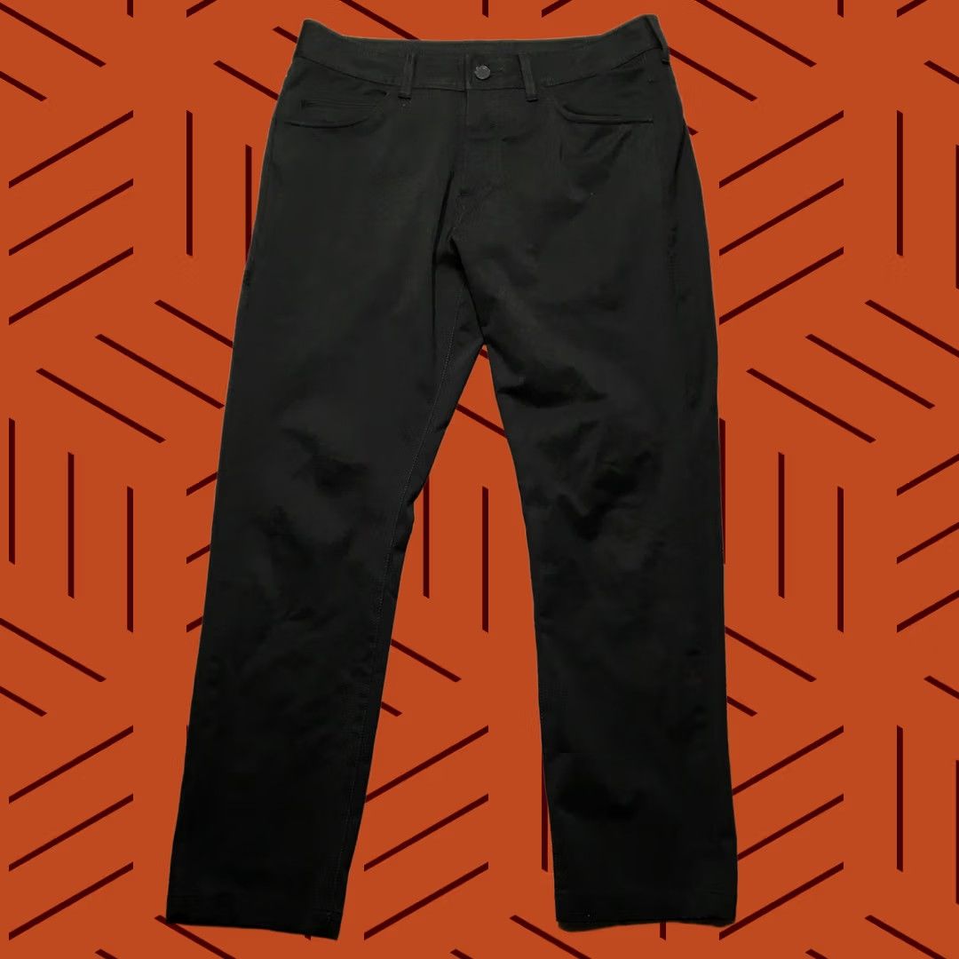 Rhone Rhone Mens 32 Black Performance 5-Pocket Stretch Tech Chino Pants Straight Front Flat Zip Regular Inseam 30 Band? Size US 32 / EU 48 - 1 Thumbnail