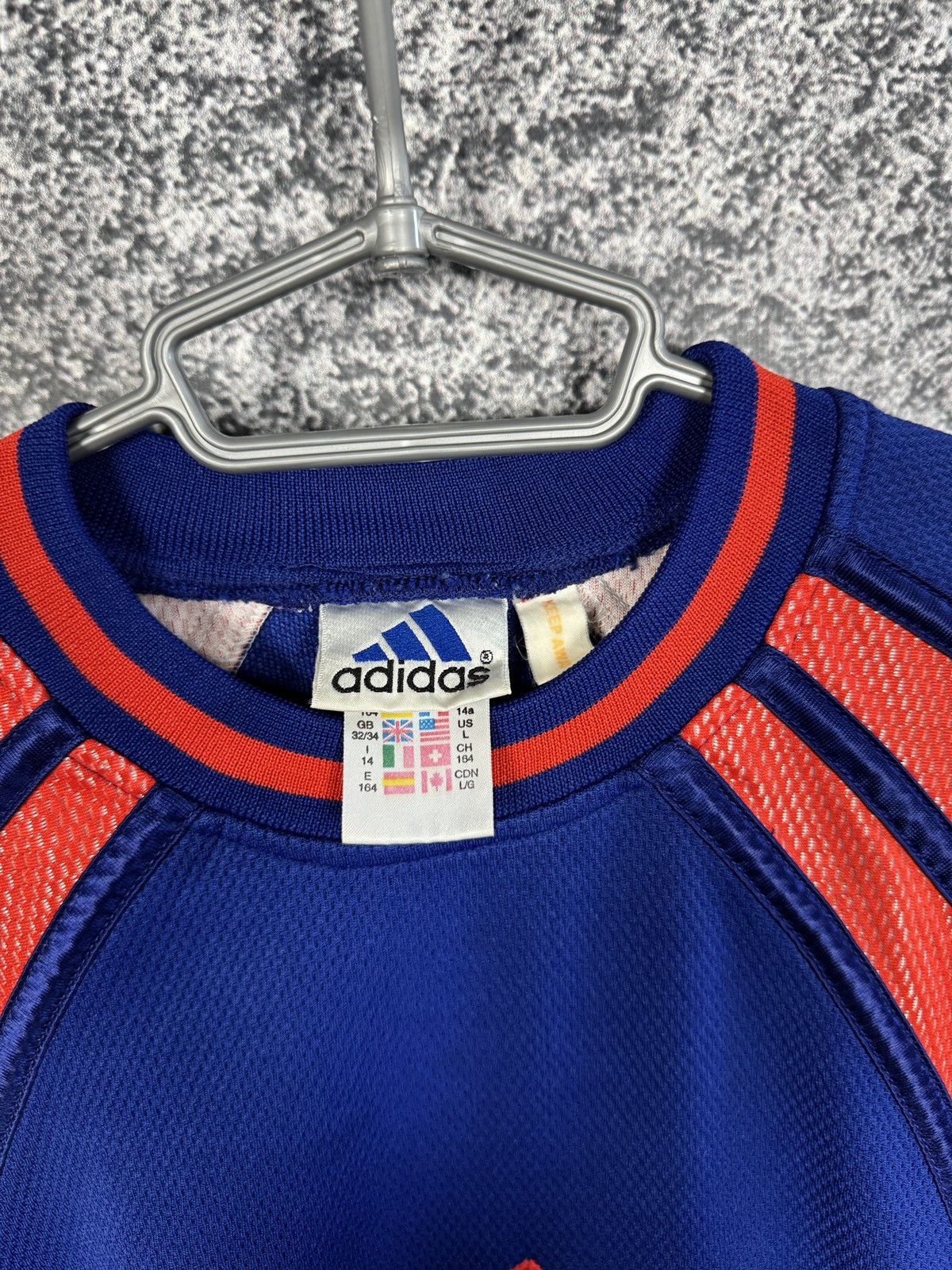 Adidas Kids Adidas Basketball Vintage 90s Sweatshirt Retro Big Logo Size US XS / EU 42 / 0 - 10 Thumbnail