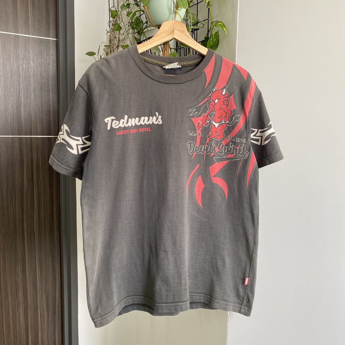 Tedman Thrashed Faded Vintage Y2K Tedman Red Devil ERD GRUNGE TEE Size US M / EU 48-50 / 2 - 2 Thumbnail