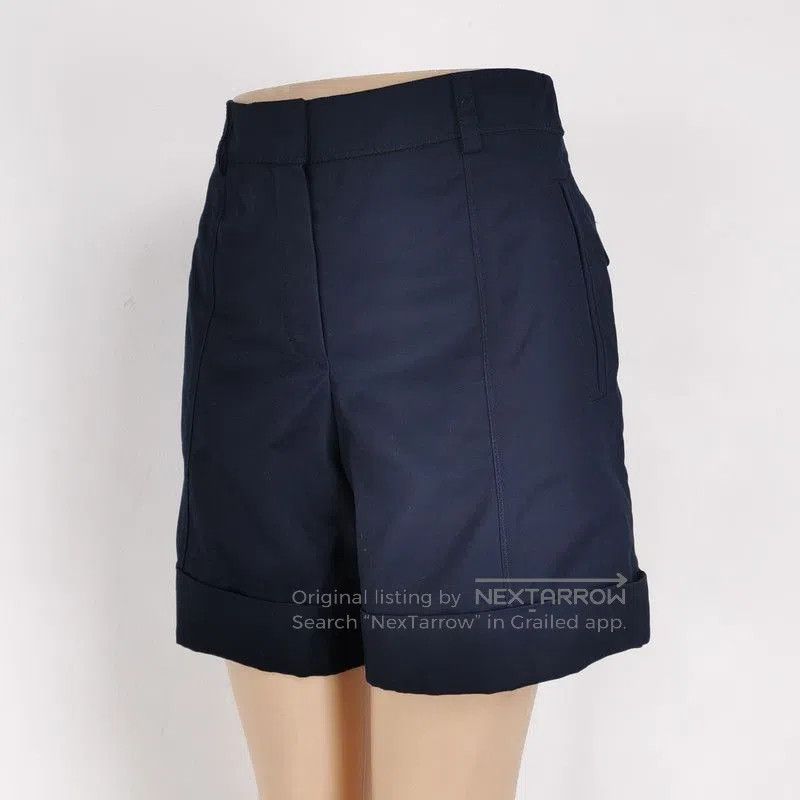Louis Vuitton Louis Vuitton Navy Cotton Buttoned Shorts. Size US 36 / EU 52 - 2 Thumbnail
