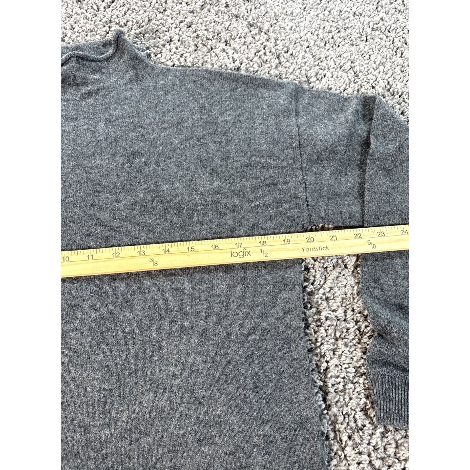 Vintage Antonio Melani Women's Gray Cashmere Mock Neck Sweater Pullover Top M Size M / US 6-8 / IT 42-44 - 3 Thumbnail
