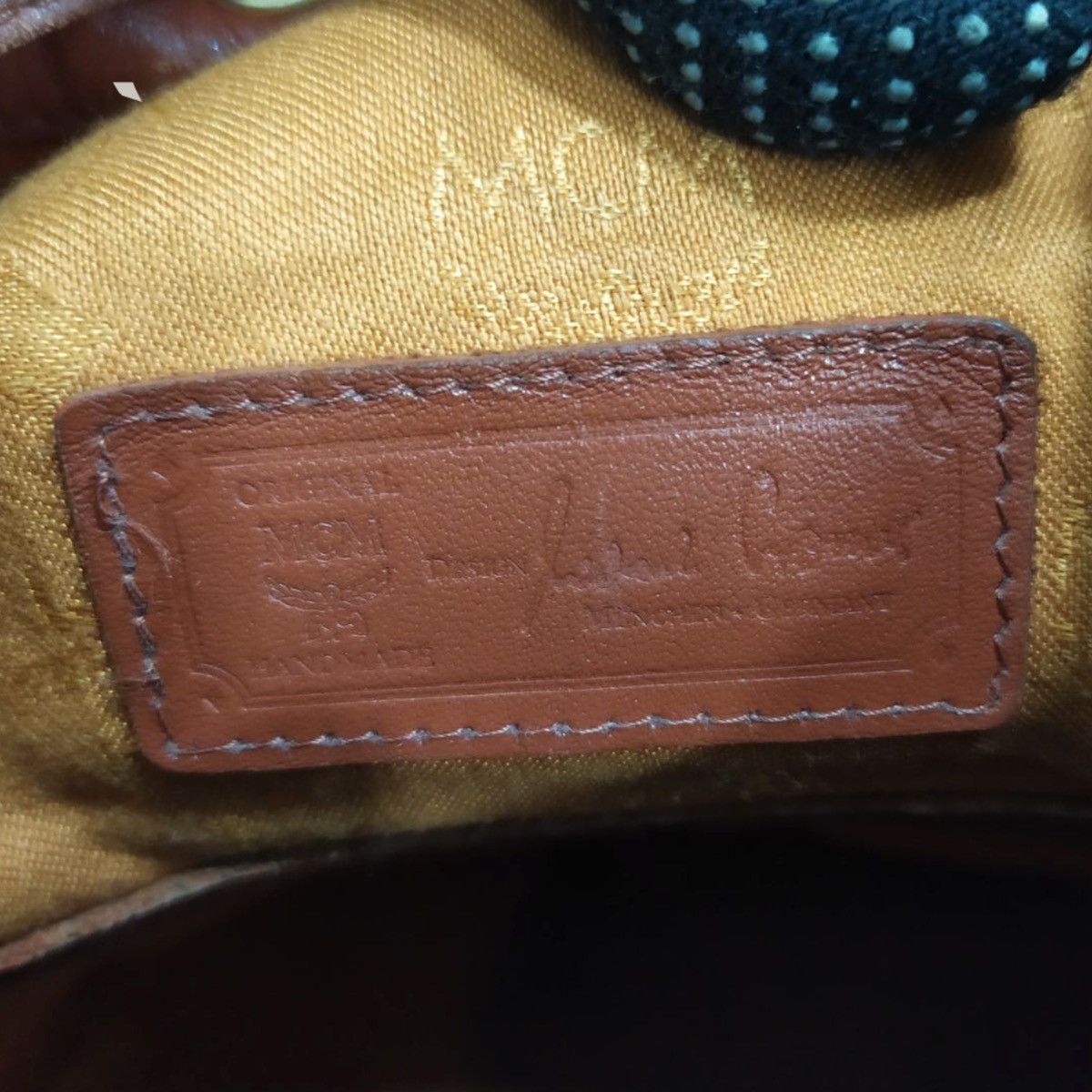 MCM AUTHENTIC MCM BUCKET DRAWSTRING SHOULDER BAG Size ONE SIZE - 9 Thumbnail