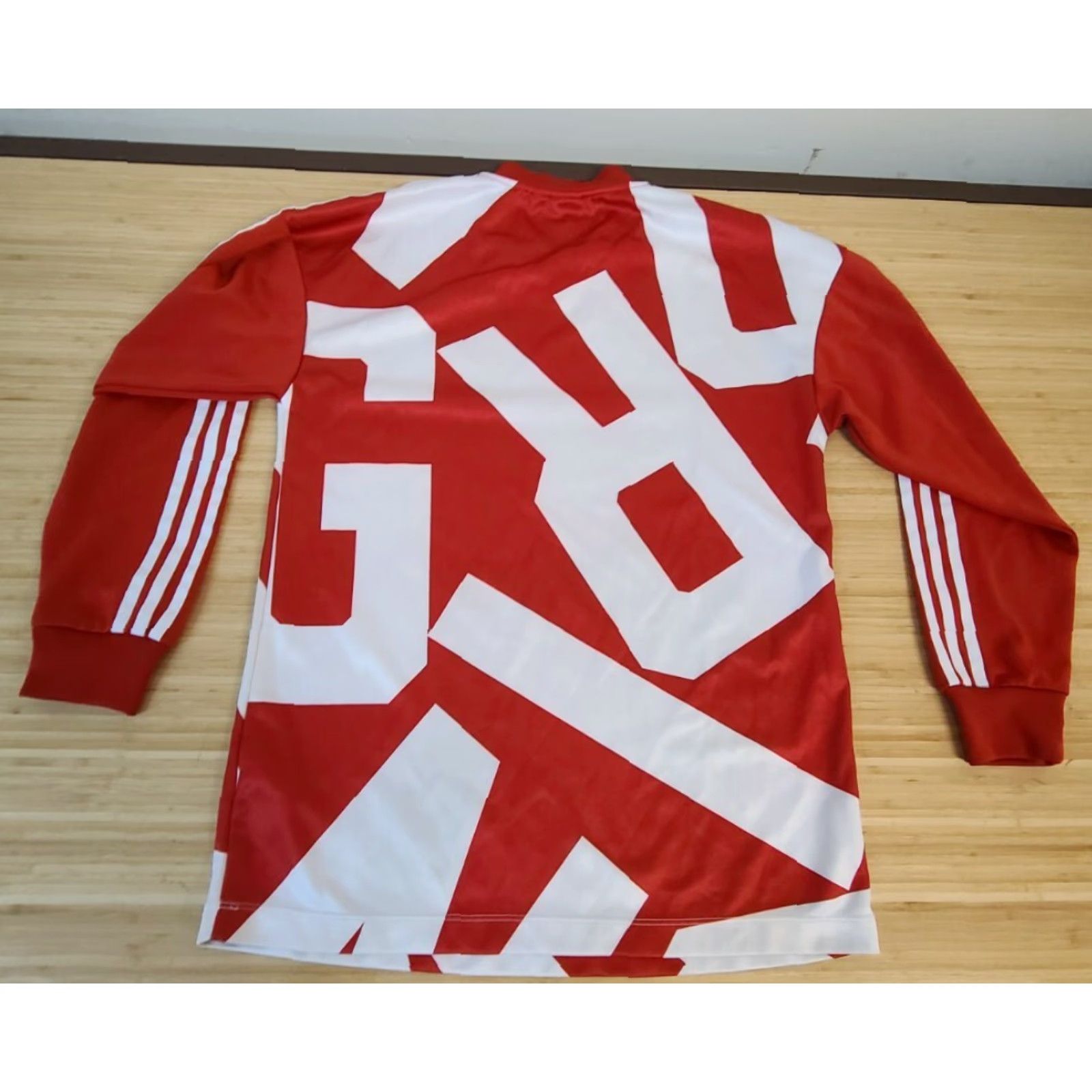 Adidas Adidas Women's Oversized BOLD AGE LONG SLEEVE TEE XS Red TEE Shirt Womens Original adidas 100% polyester doubleknit Xs Size XS / US 0-2 / IT 36-38 - 4 Thumbnail
