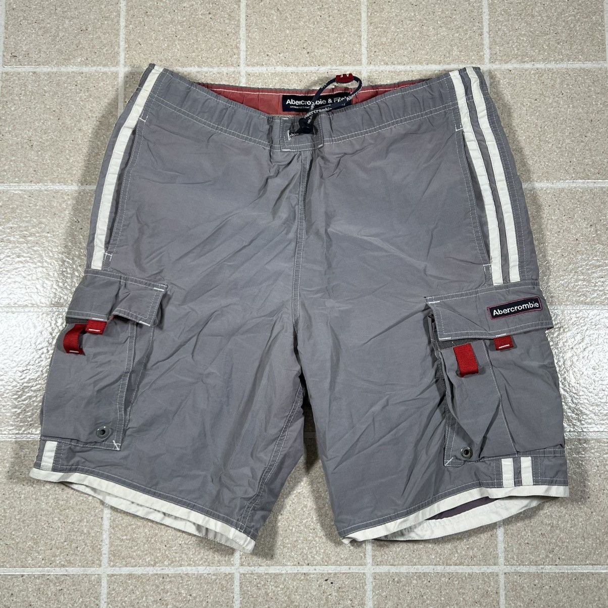Abercrombie & Fitch Vintage Abercrombie & Fitch Cargo Swim Trunks Mens S Grey Size US 32 / EU 48 - 1 Thumbnail