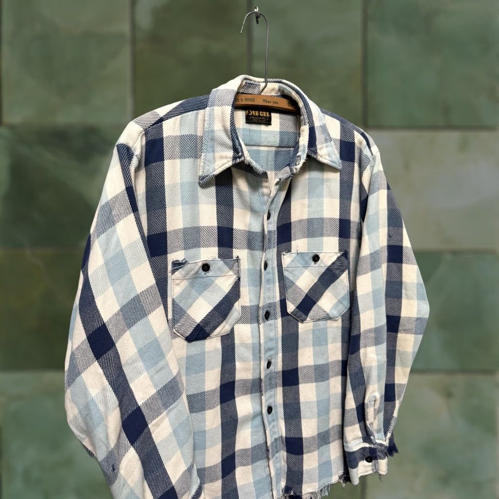 Vintage VINTAGE Dee Cee Flannel Shirt Men’s Size Large Blue Plaid Cotton Button Up 70’s Size US L / EU 52-54 / 3 - 1 Thumbnail