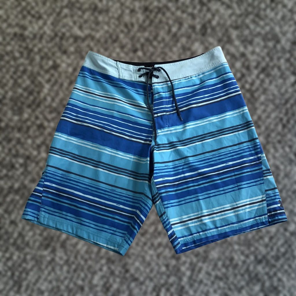 Under Armour Under Armour Men Board Shorts 34 Striped Blue Trunks Active Swimming Beach Pool Ocean Quick Dry Breathable Pockets Lightweight Hook & Loop Fly Size US 34 / EU 50 - 1 Thumbnail