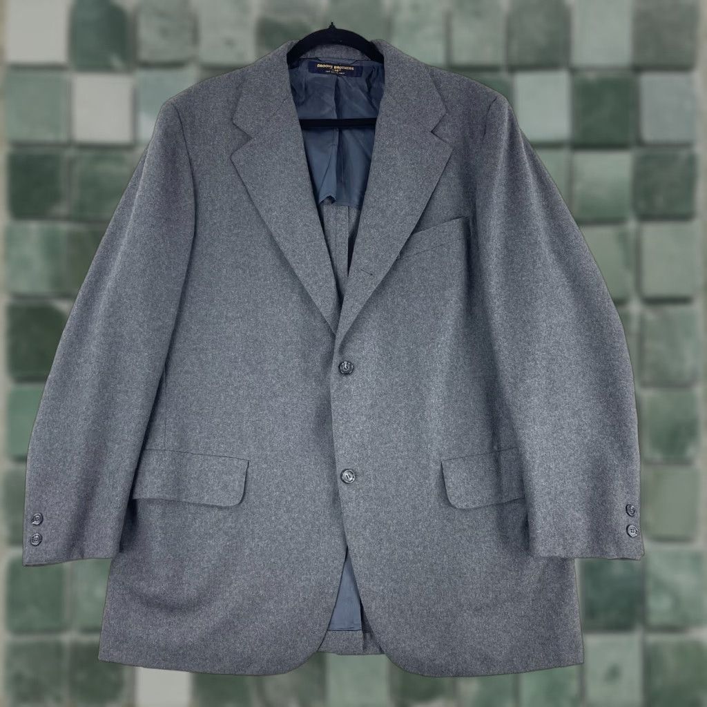 Brooks Brothers Brooks Brothers 346 Gray Blazer Mens Size 45 Wool VTG Two-Button Single-Breasted Jacket Blazer Suit Jacket USA 45 Mens Gray Varsity 40s-50s style Size 48R - 1 Thumbnail
