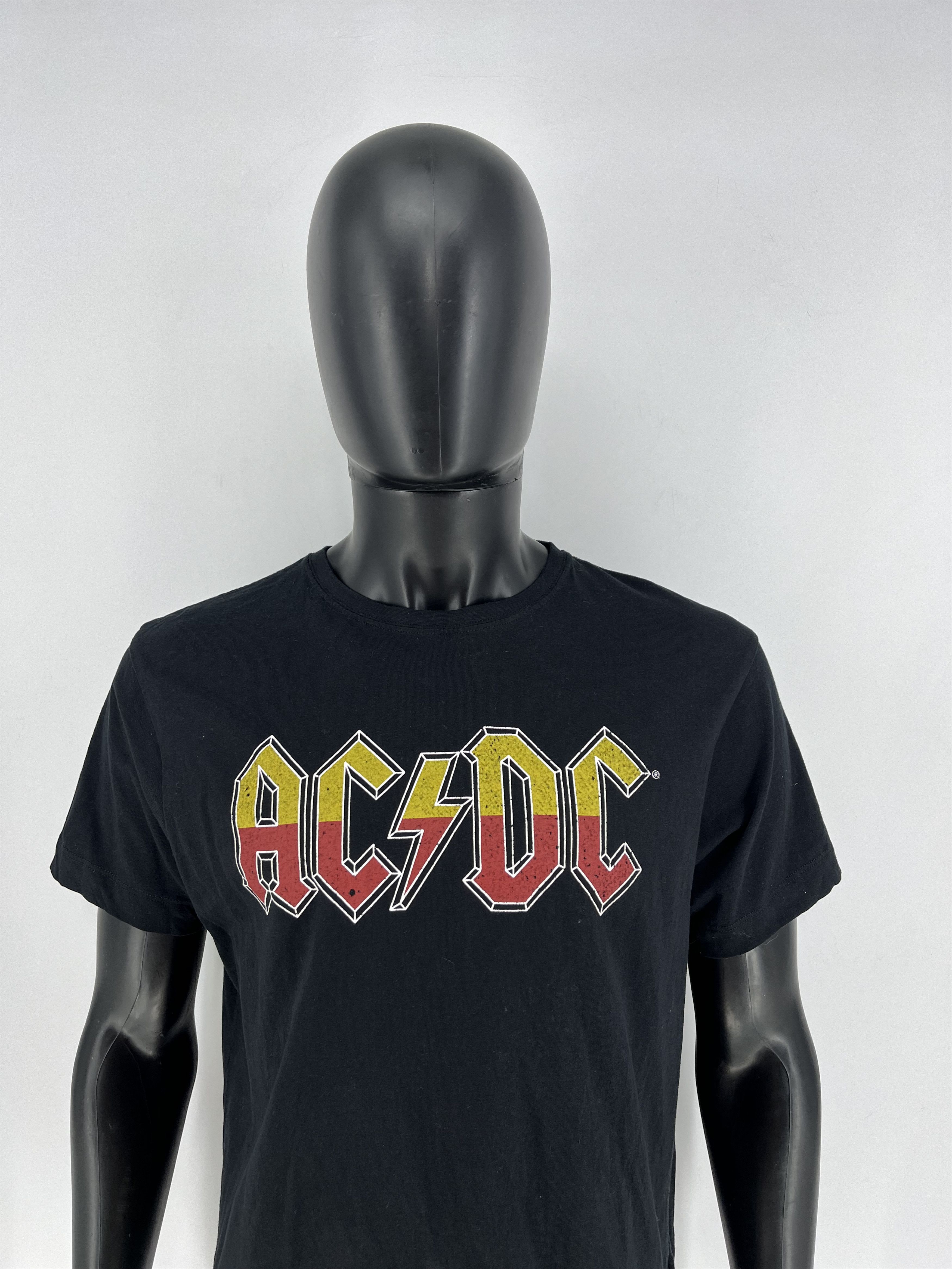 Band Tees × Vintage Vintage Y2K AC/DC ACDC Black In Evrope Tour Big Logo Size US M / EU 48-50 / 2 - 1 Thumbnail